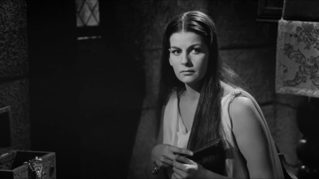 Backdrop for Amore mio