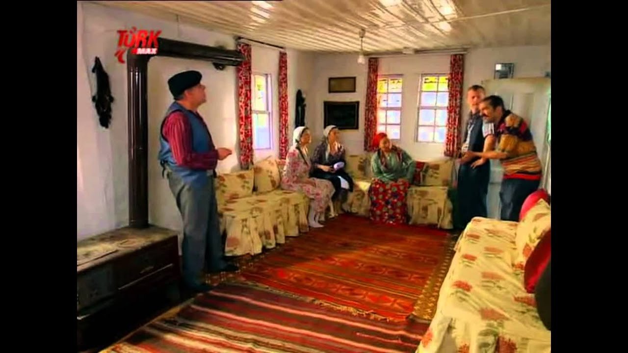 Backdrop for Hırçın Kız Kadife