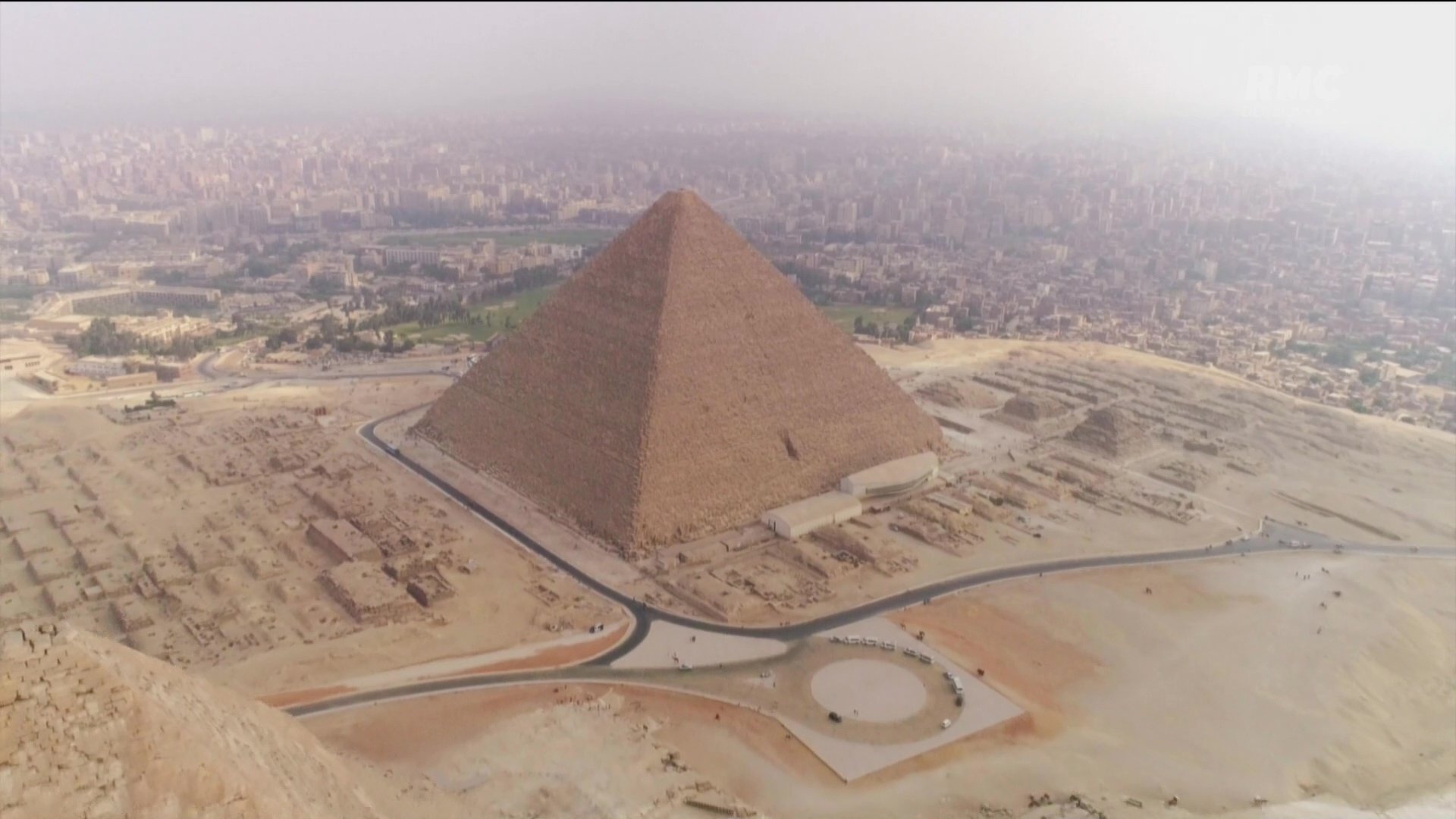 Backdrop for The Pyramids: Solving The Mystery
