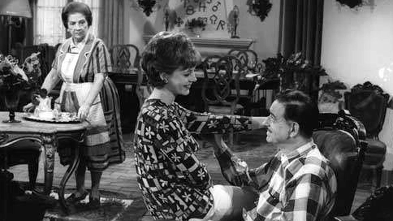 Backdrop for ¡Cómo te extraño...!