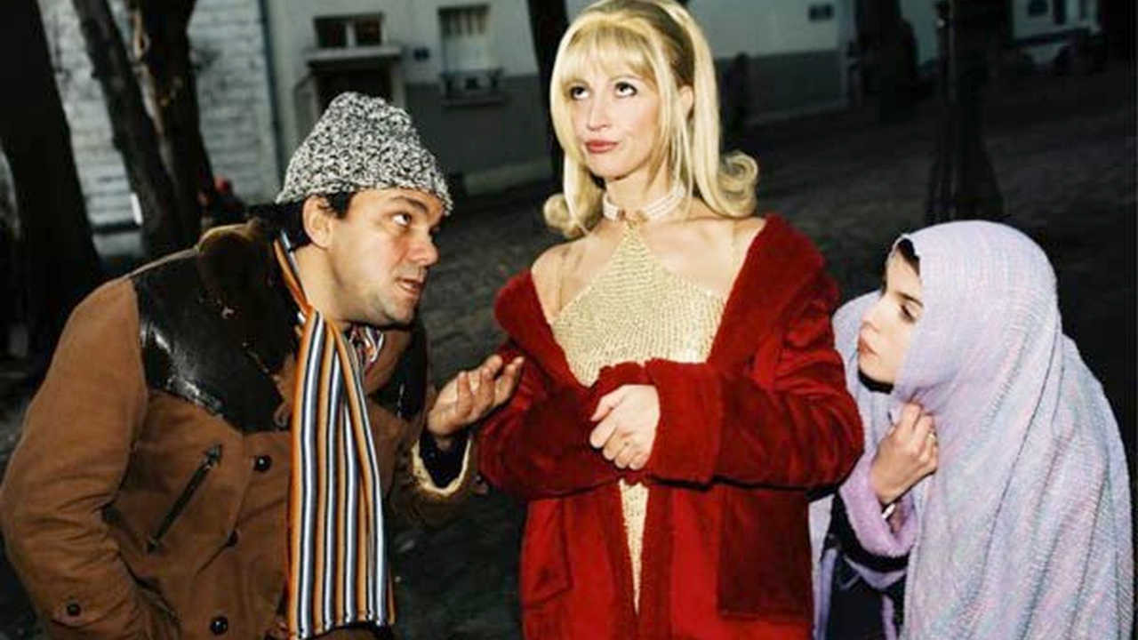 Backdrop for À l'abri des regards indiscrets