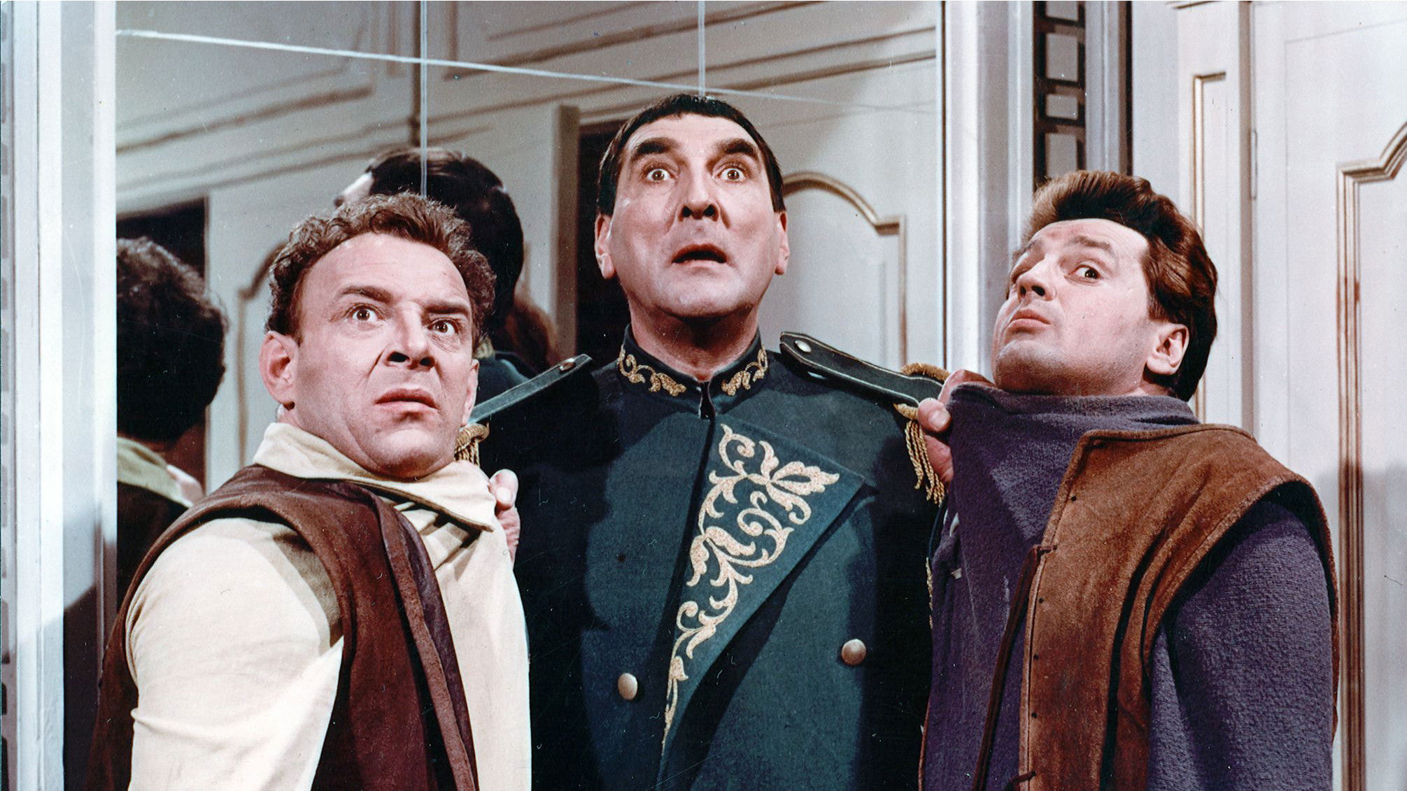 Backdrop for Das Kleid