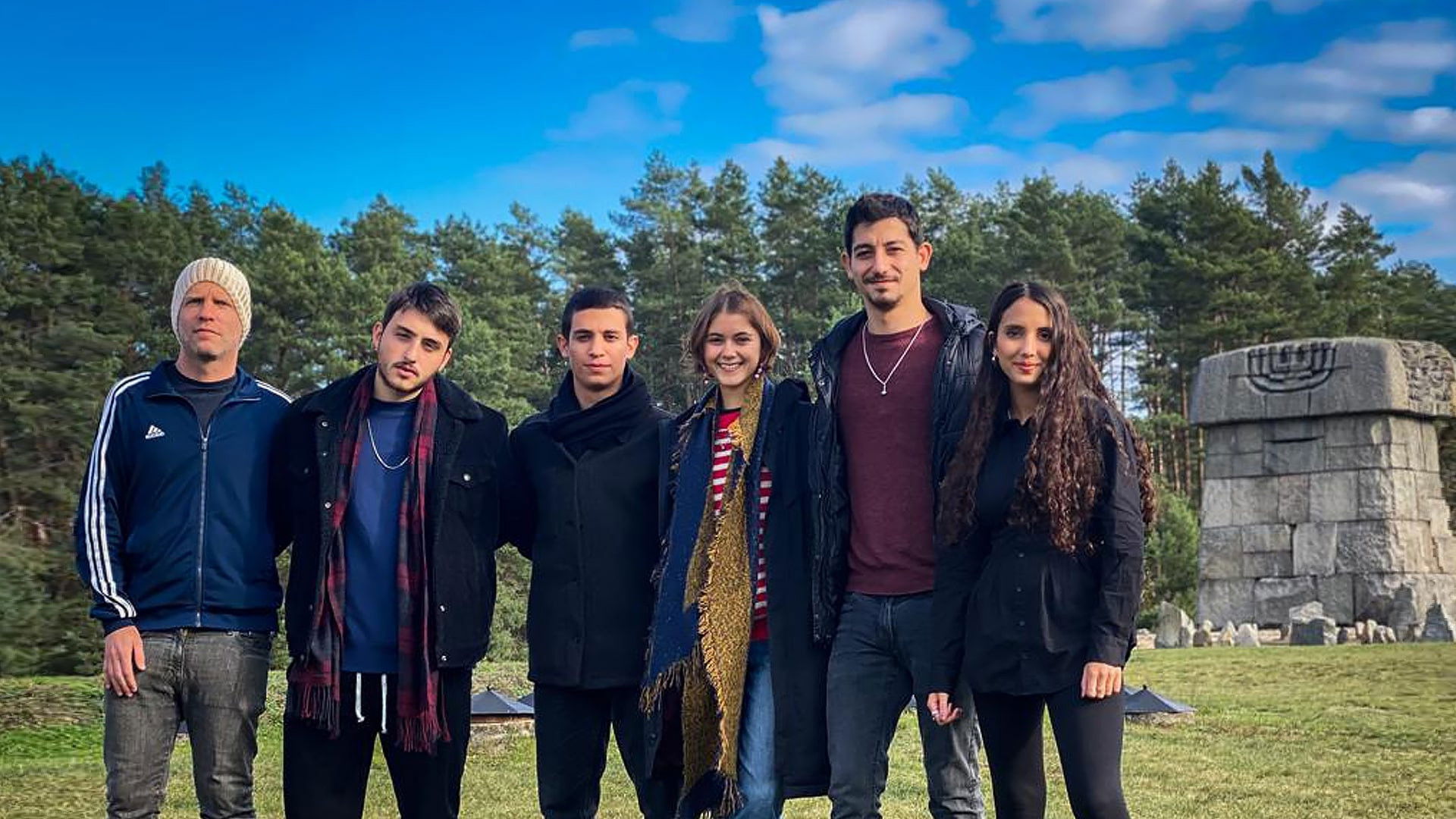 Backdrop for מסע לפולין