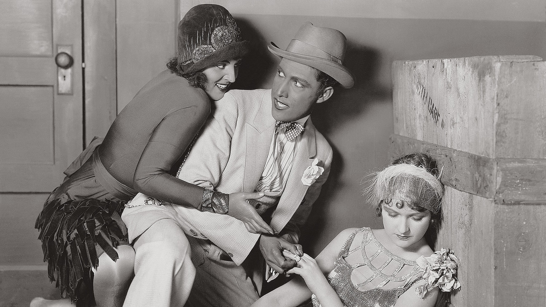 Backdrop for Diamond Handcuffs