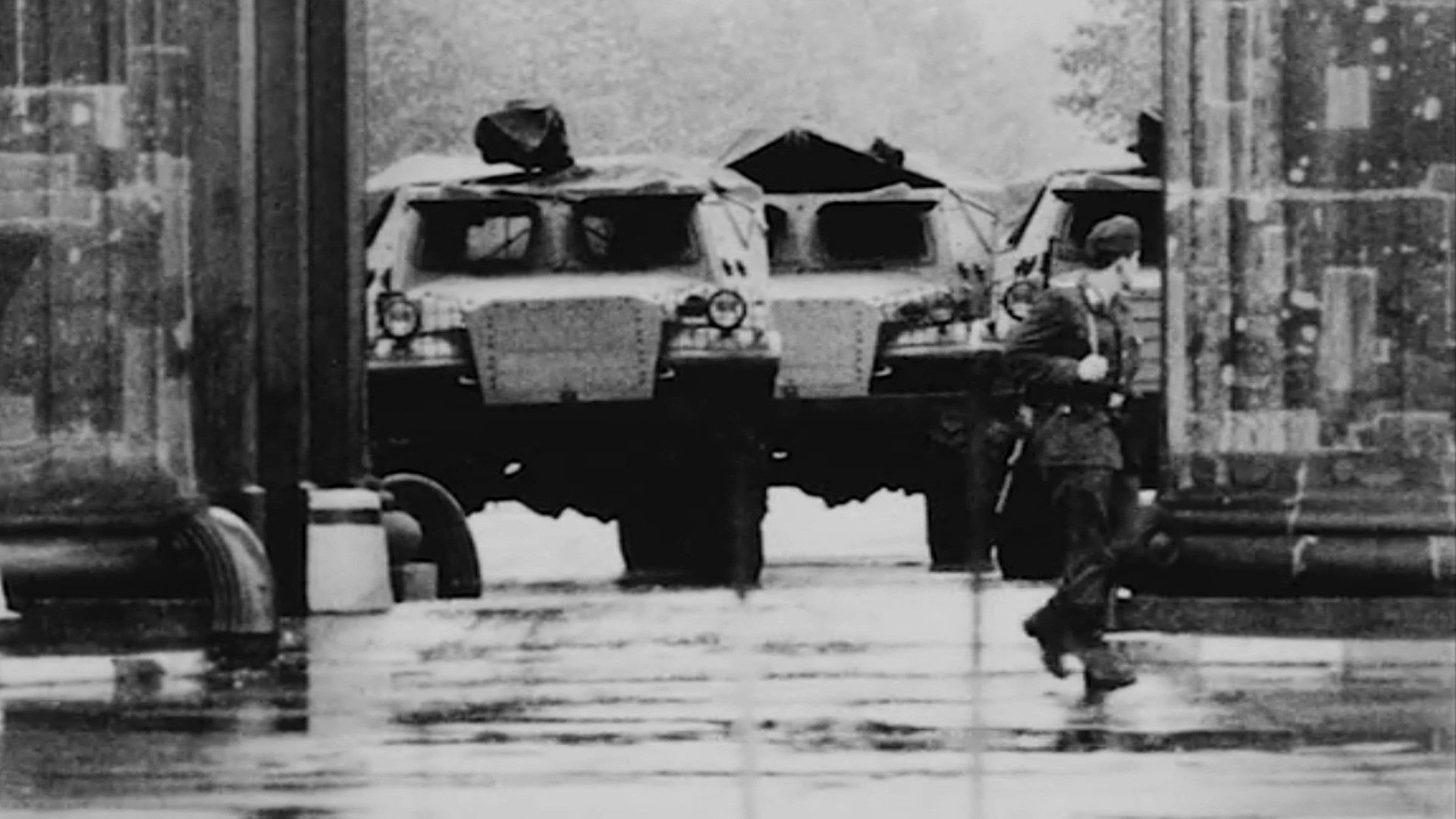 Backdrop for Das Ganze halt