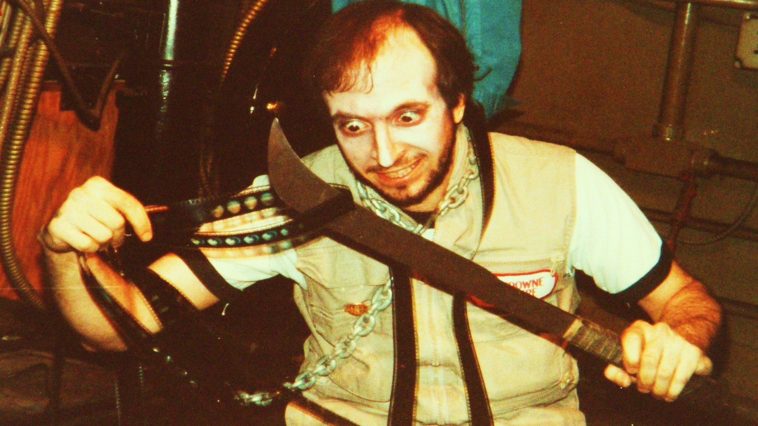 Backdrop for Mad Ron's Prevues from Hell