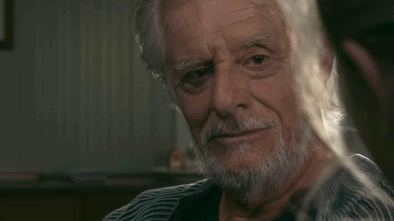 Backdrop for Come niente