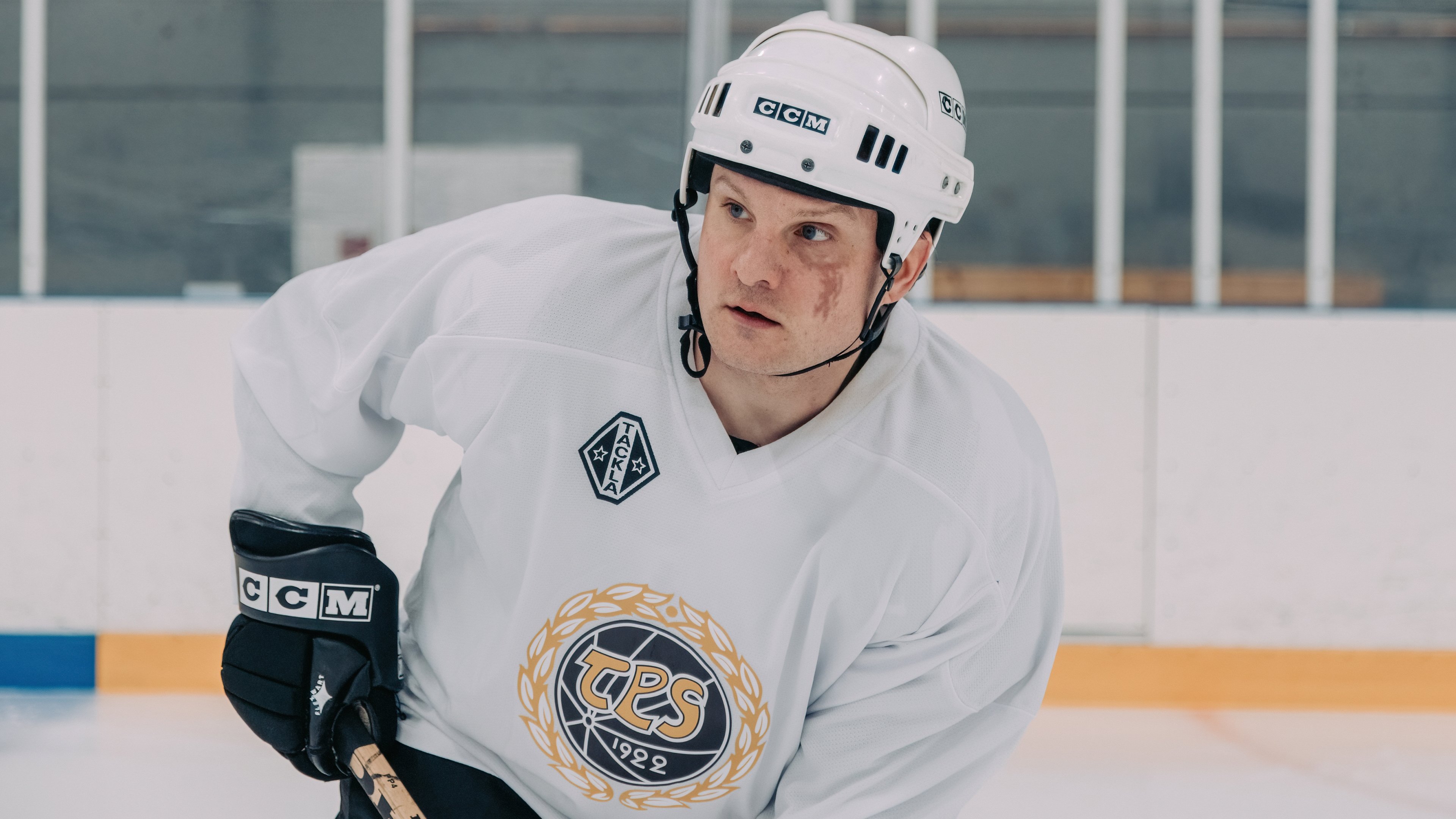 Backdrop for On Thin Ice