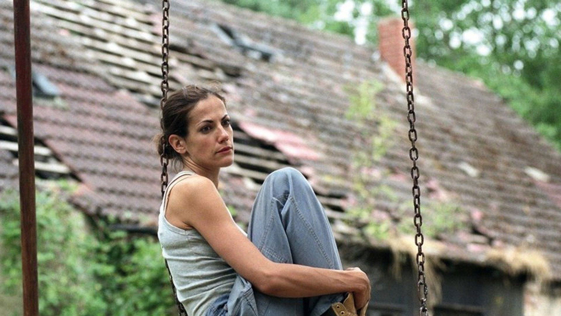 Backdrop for Es war Mord und ein Dorf schweigt