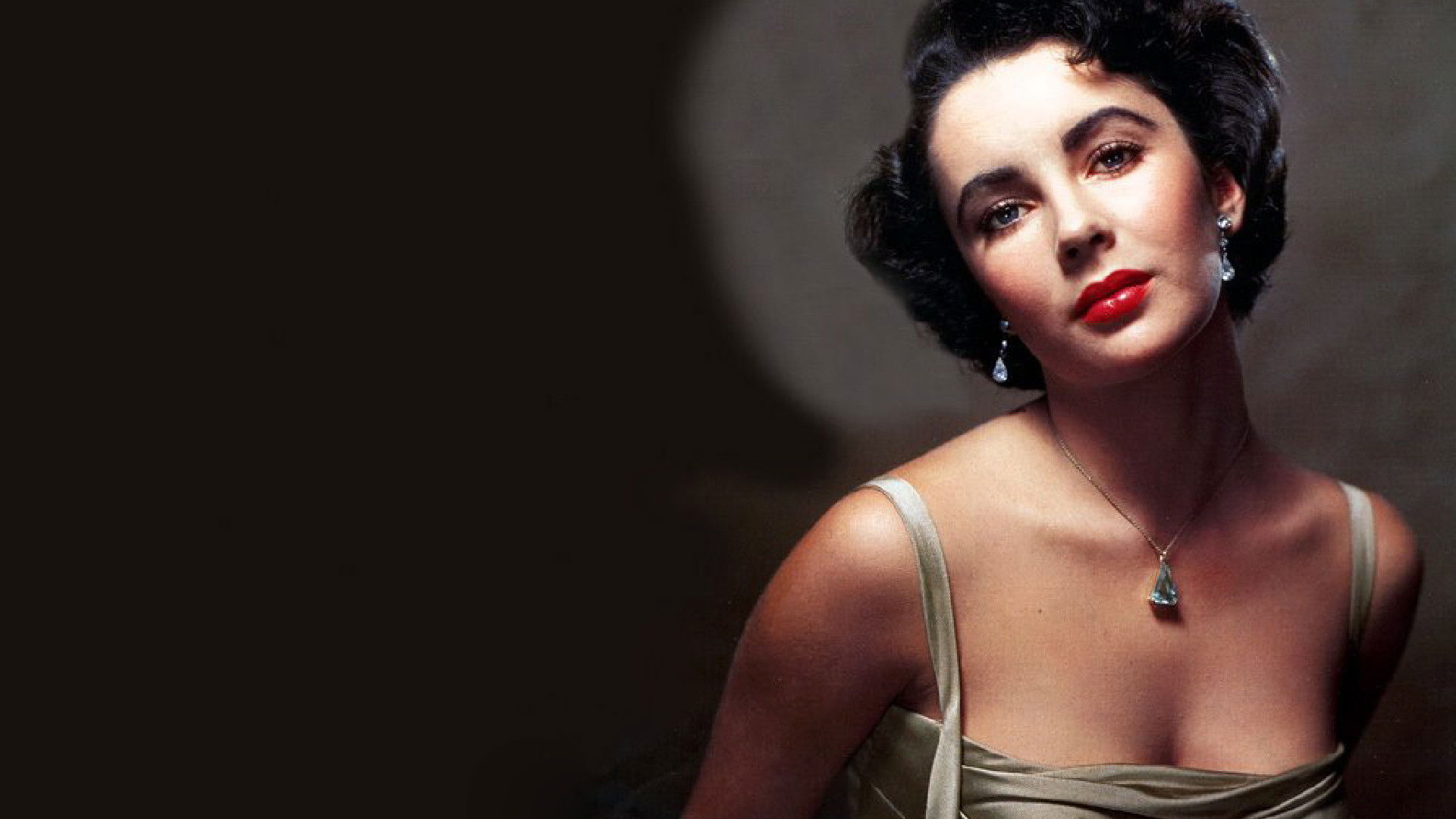 Backdrop for Liz: The Elizabeth Taylor Story