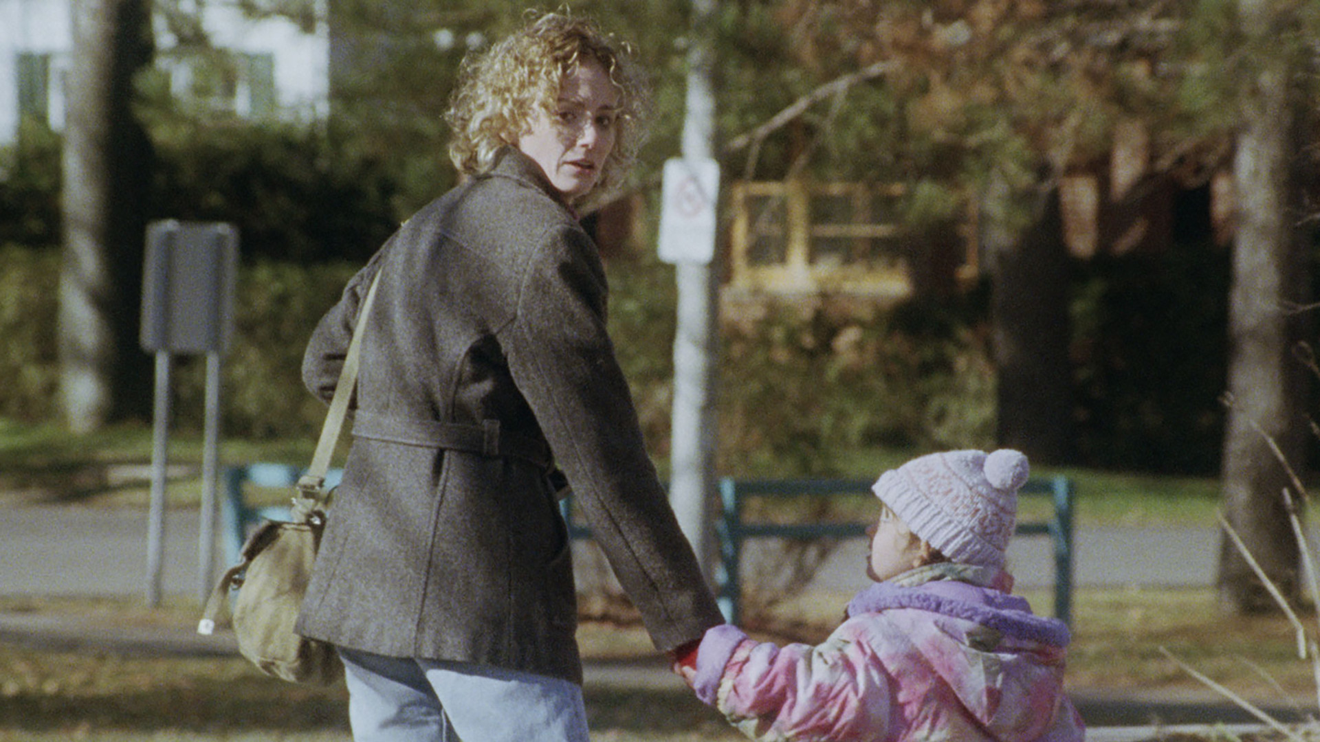 Backdrop for Brise glace (Broken Waters)