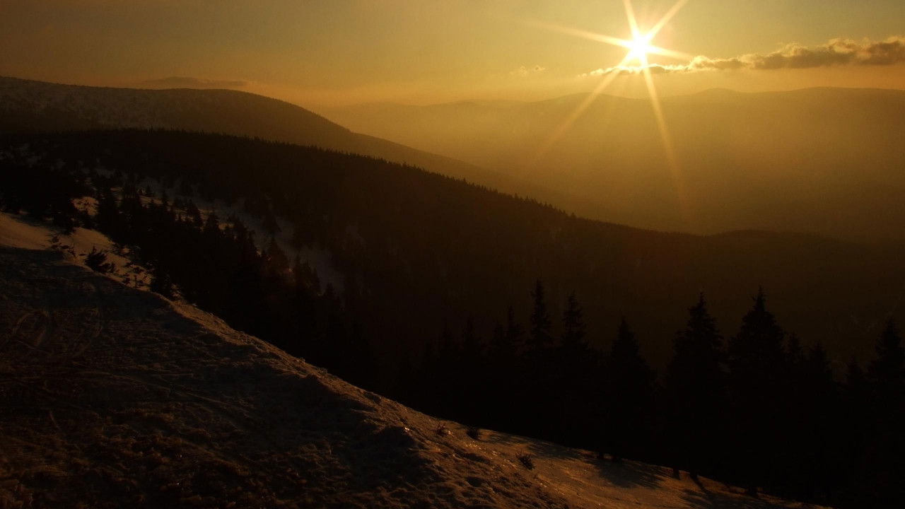 Backdrop for Na vrcholky hor s Vladimírem Čechem