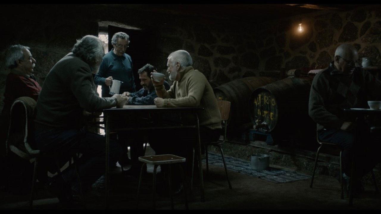 Backdrop for Surdine