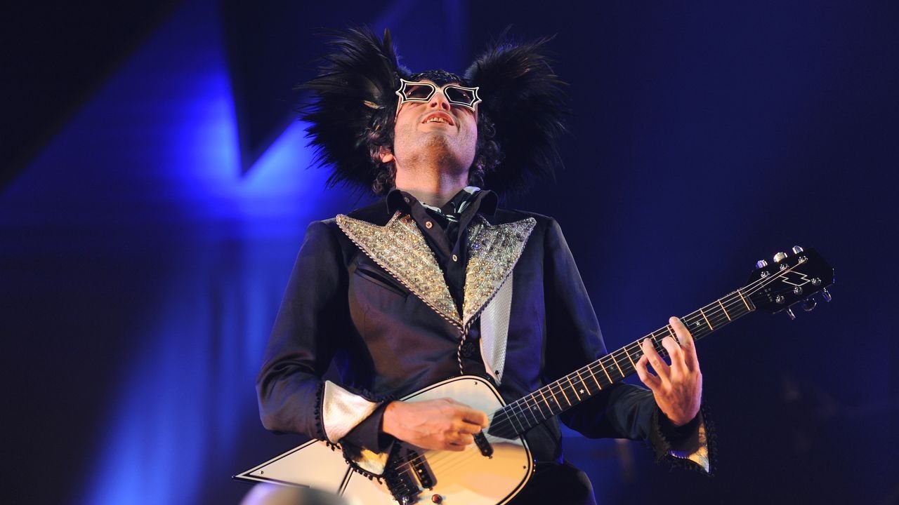 Backdrop for M - Le Tour de M