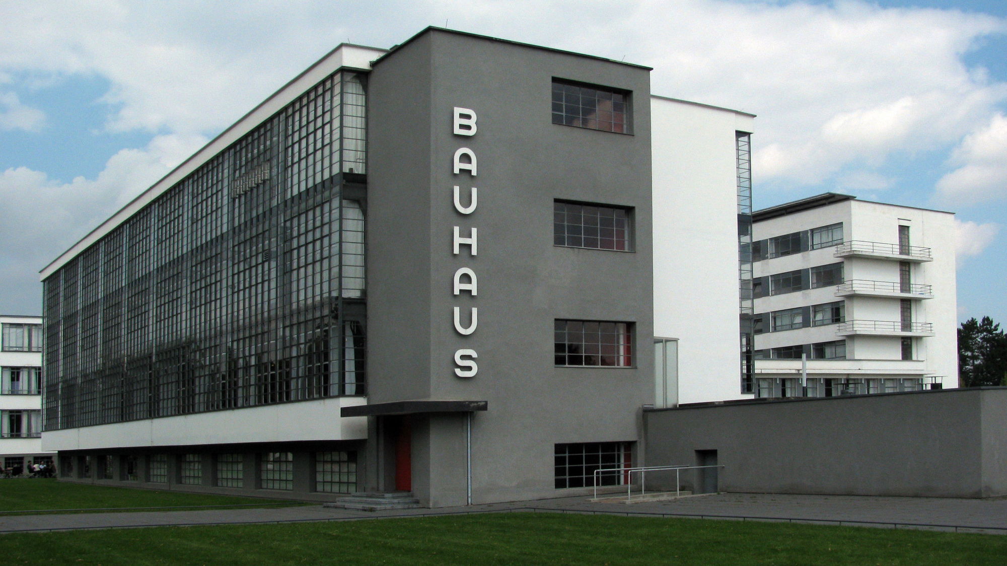 Backdrop for Bauhaus Spirit: 100 Years of Bauhaus