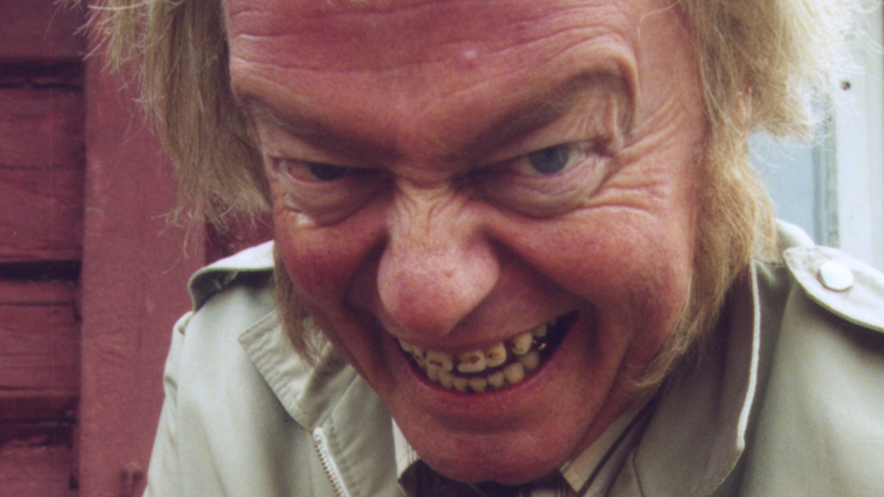 Backdrop for Trotto Libre