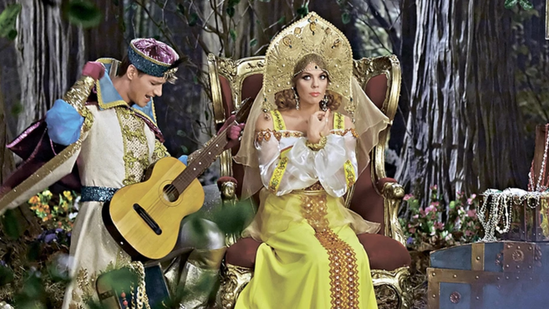 Backdrop for Three Heroes