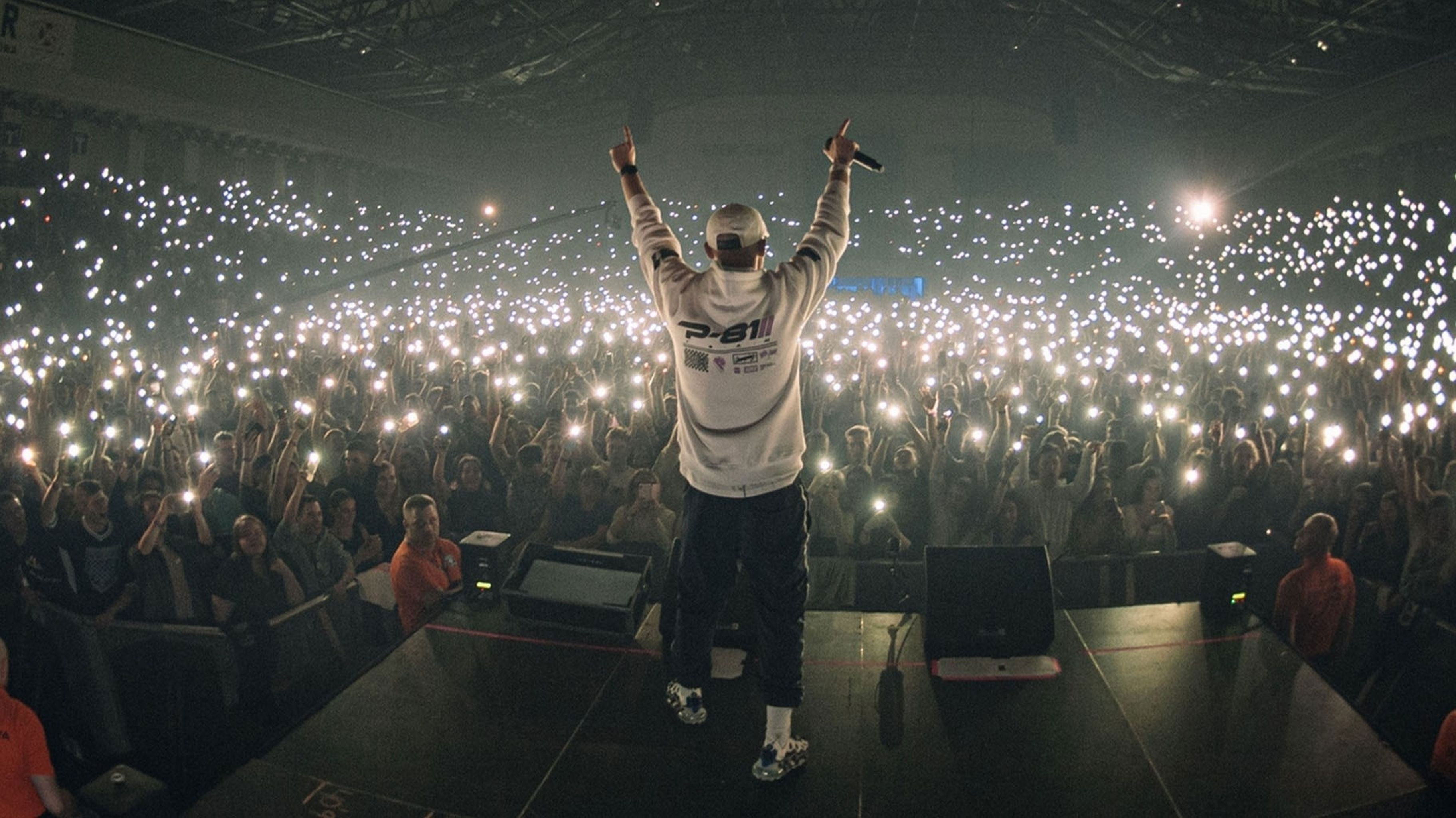 Backdrop for Pezet. Muzyka współczesna