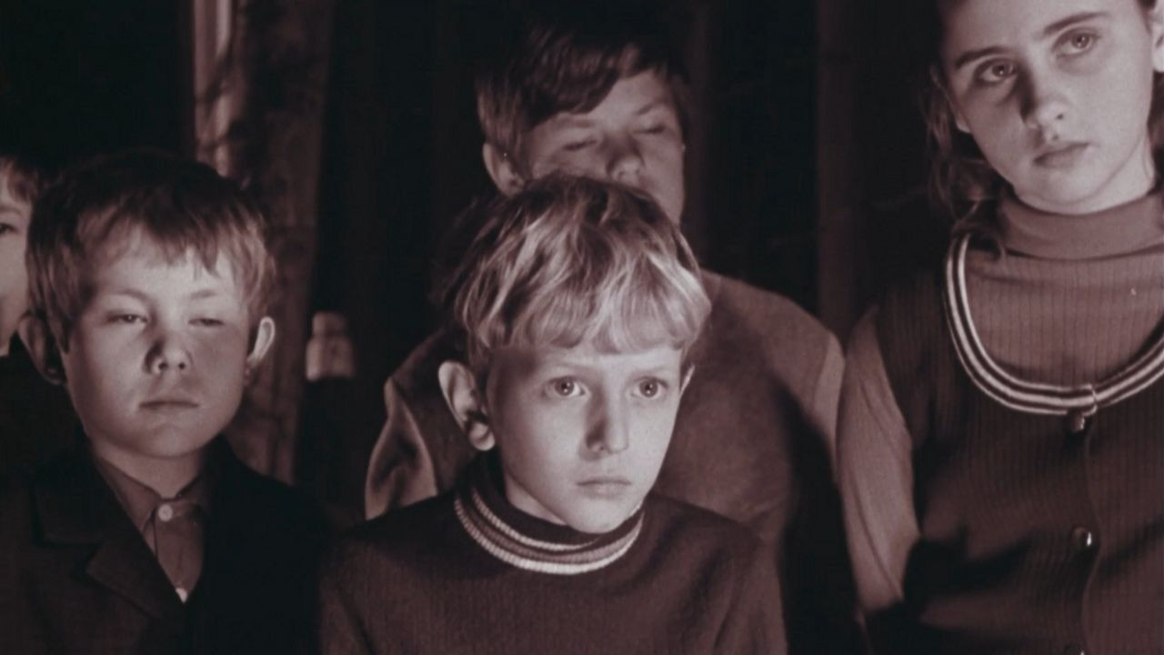 Backdrop for Five Brave