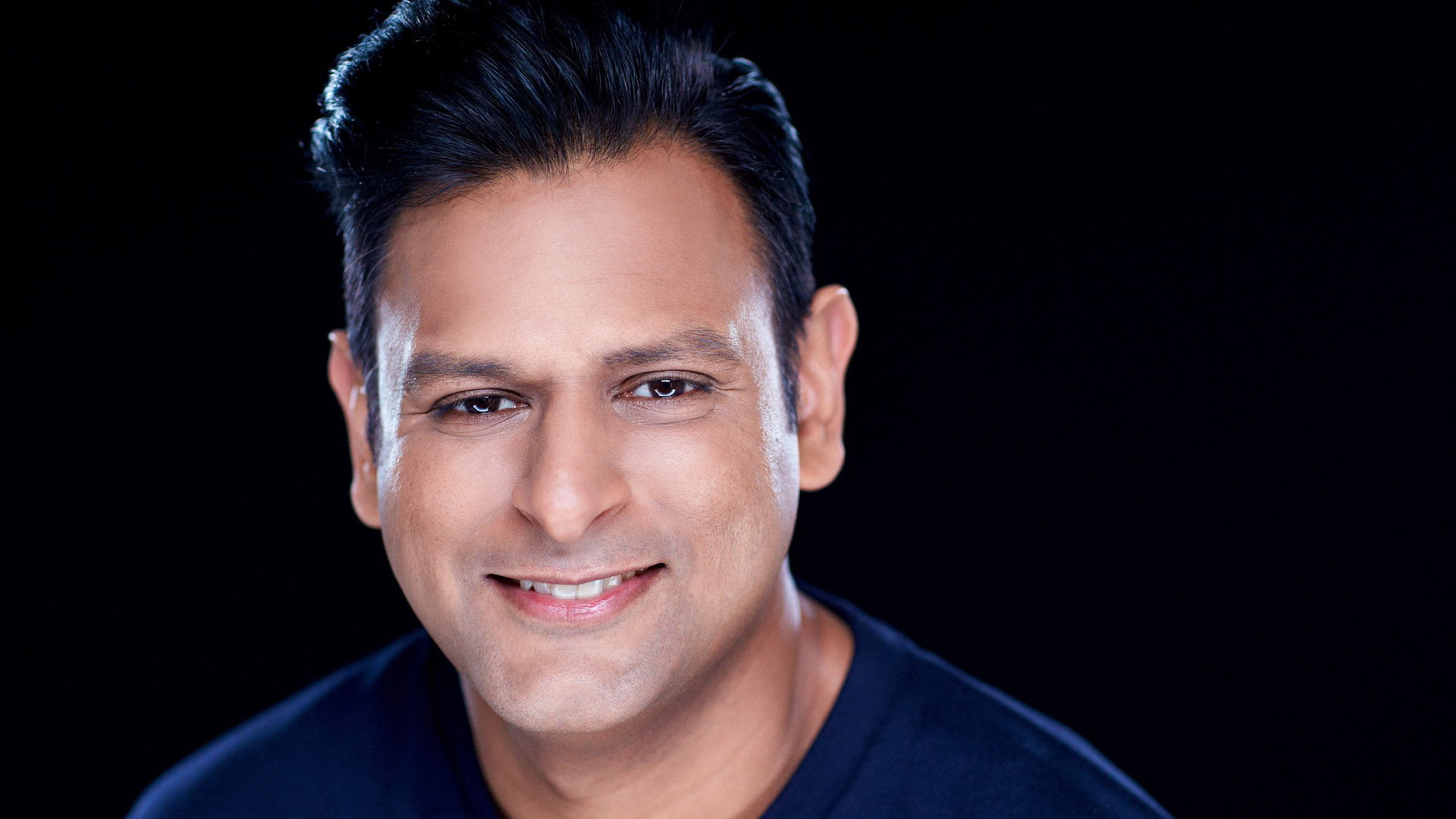 Backdrop for 100% Hindoe?