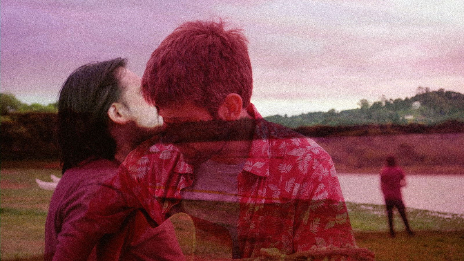 Backdrop for Fale Comigo Verão: O diário de um cineasta amador