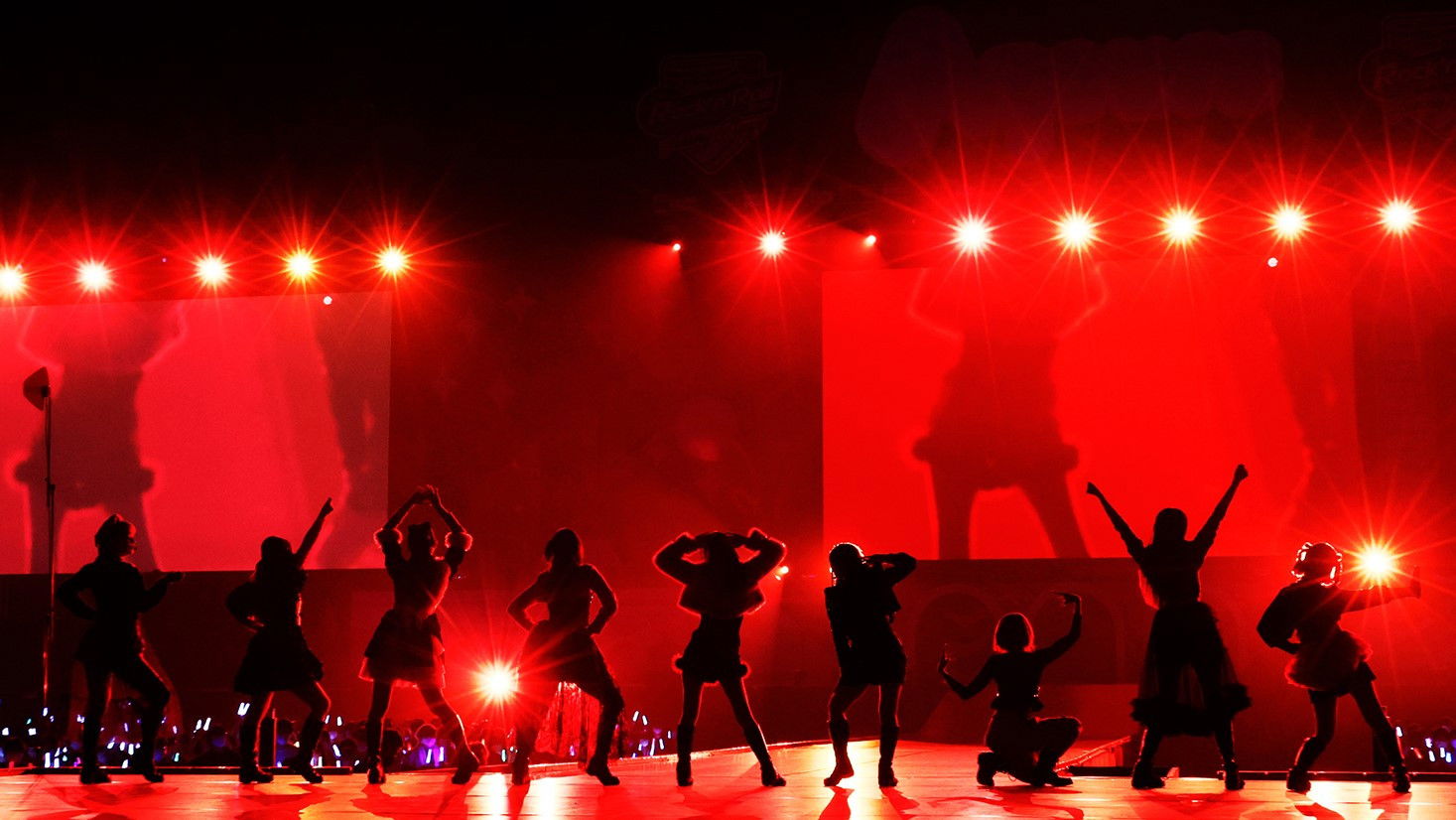 Backdrop for Love Live! Sunshine!! Aqours 6th LoveLive! ~KU-RU-KU-RU Rock 'n' Roll TOUR~ <SUNNY STAGE>