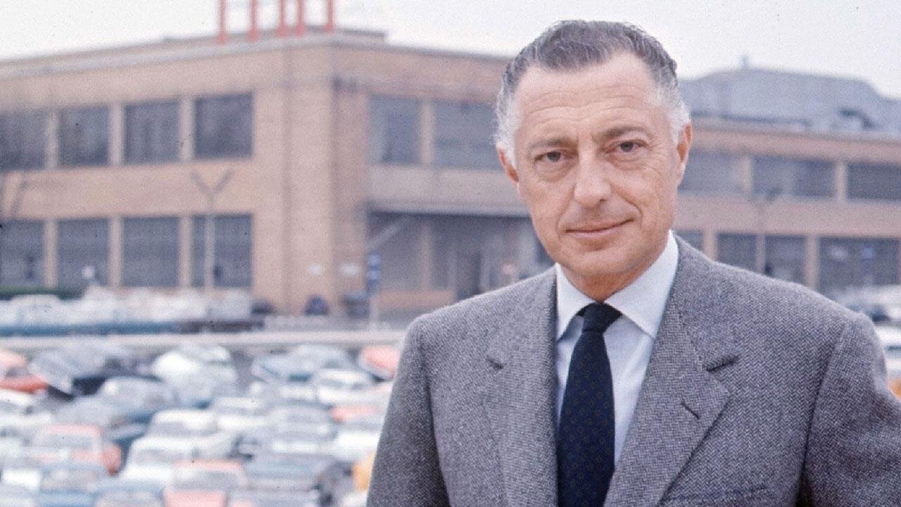 Backdrop for Agnelli