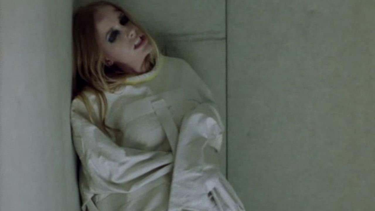 Backdrop for Killers 2: The Beast