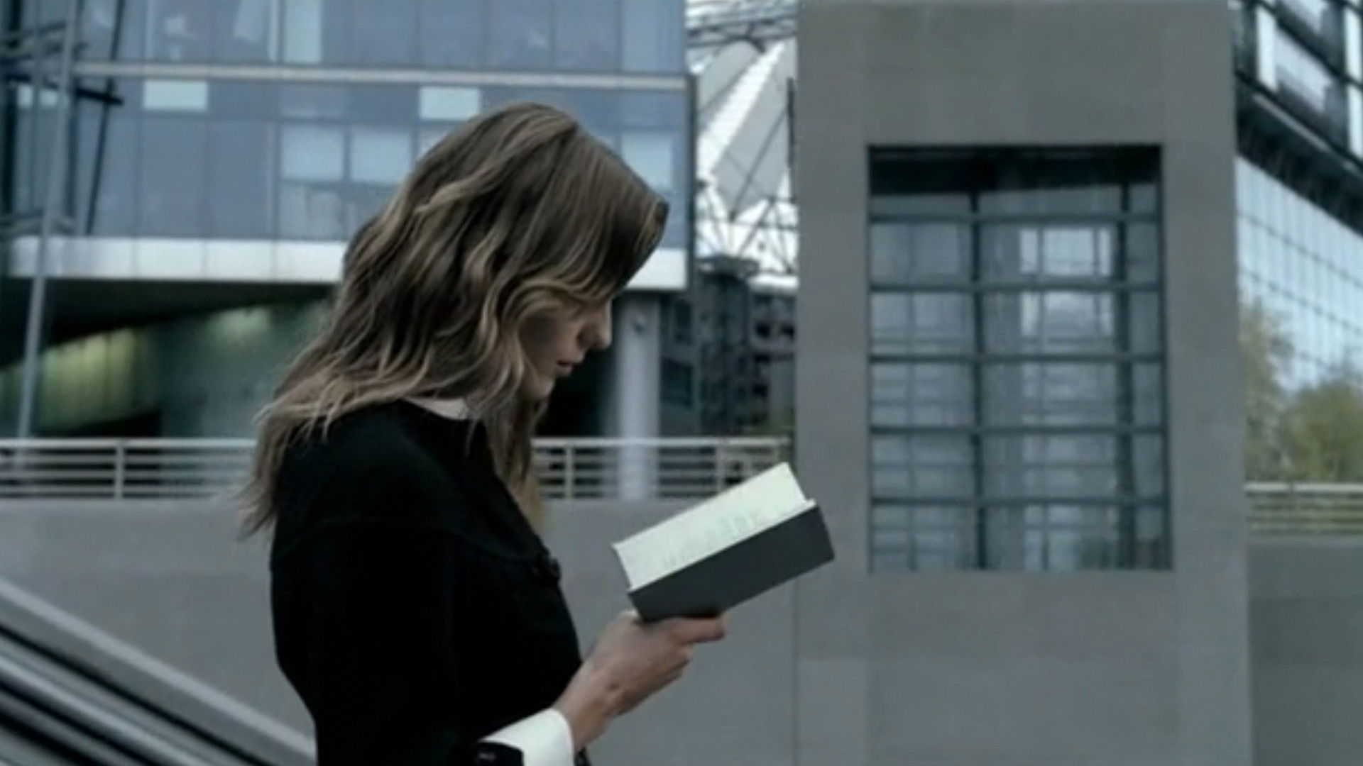 Backdrop for Thunder Perfect Mind