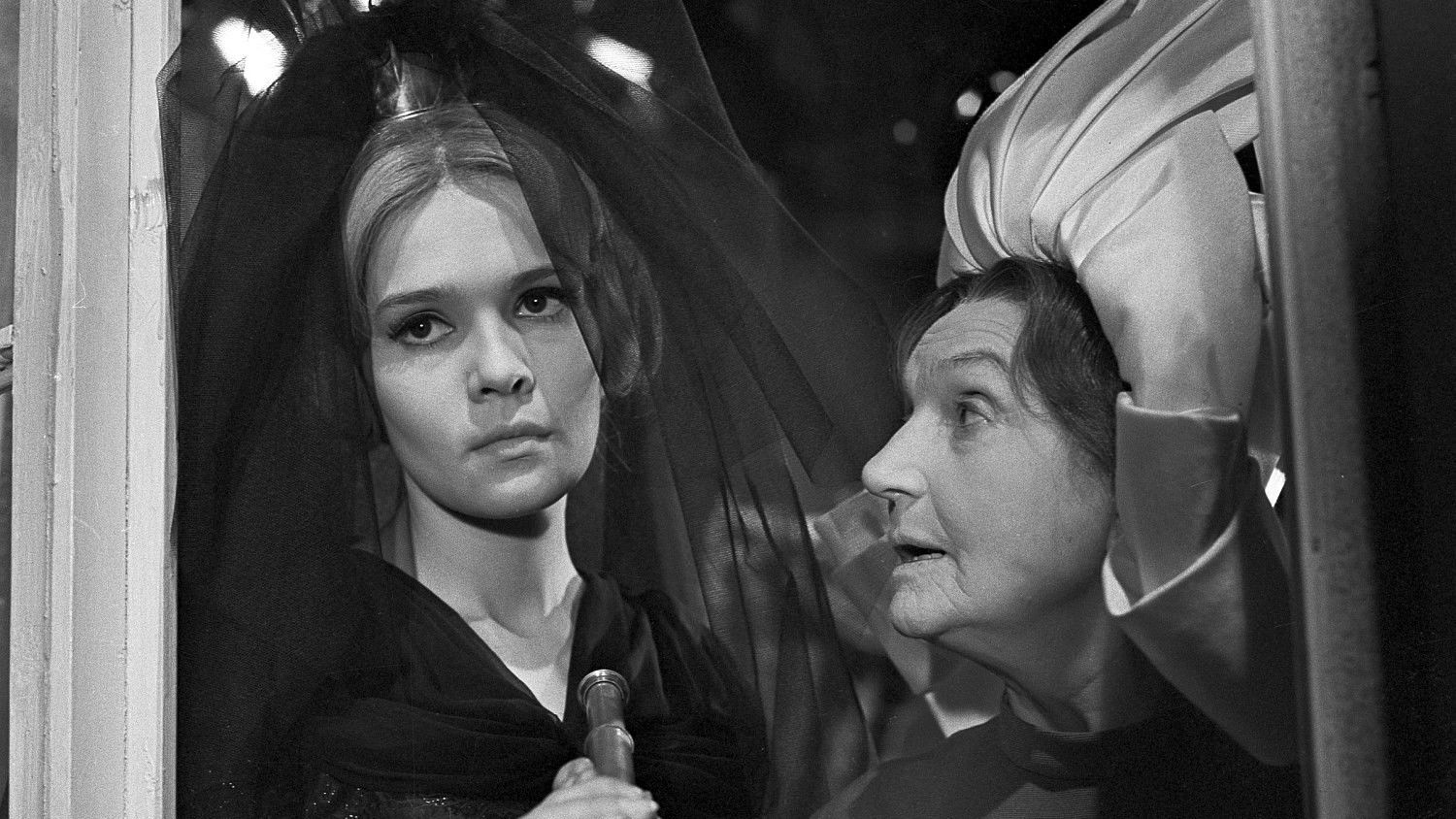 Backdrop for Křesadlo