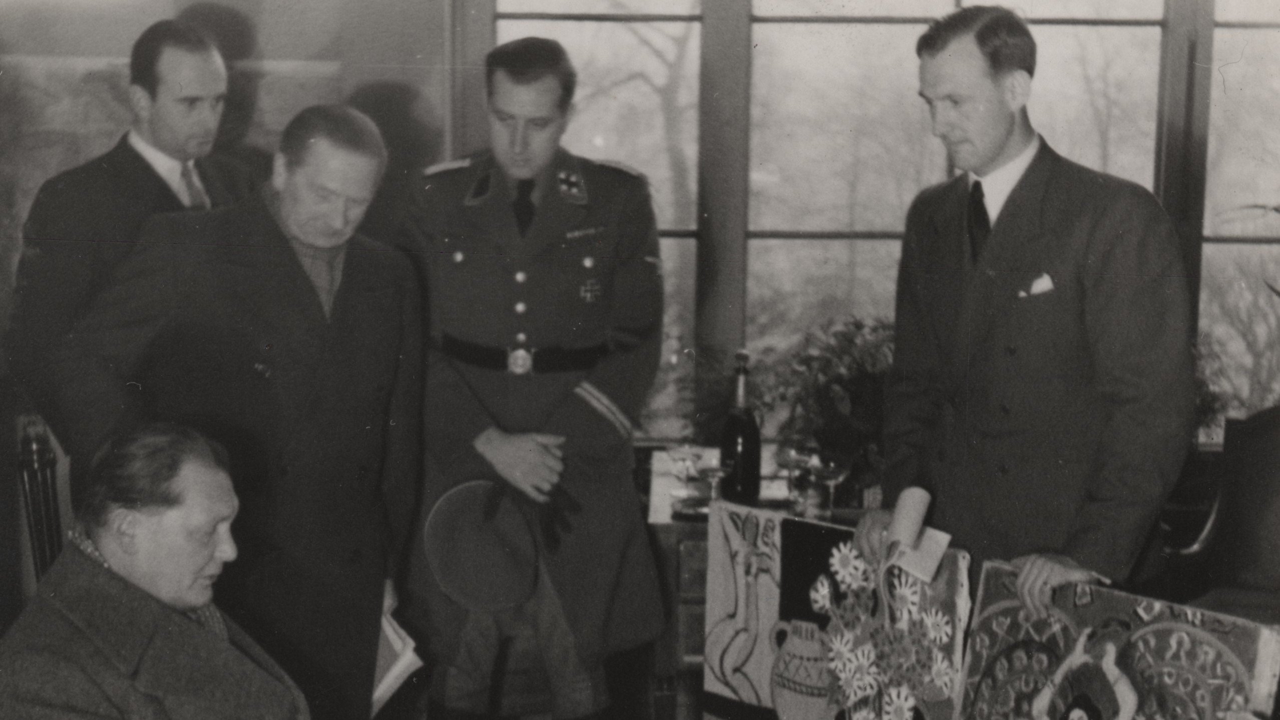 Backdrop for Spoliation nazie : Trois Chefs d'œuvre miraculés