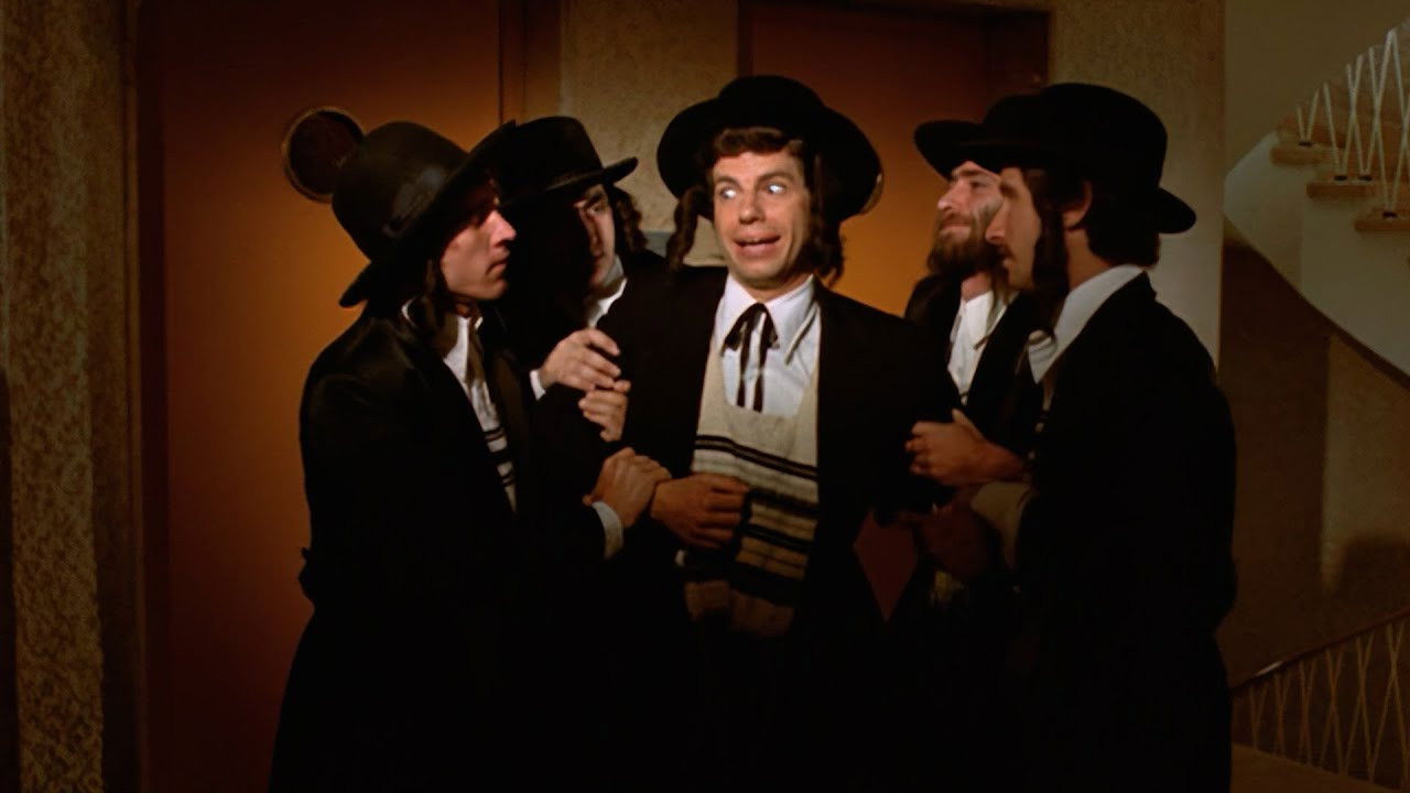 Backdrop for Kuni Lemel in Tel Aviv