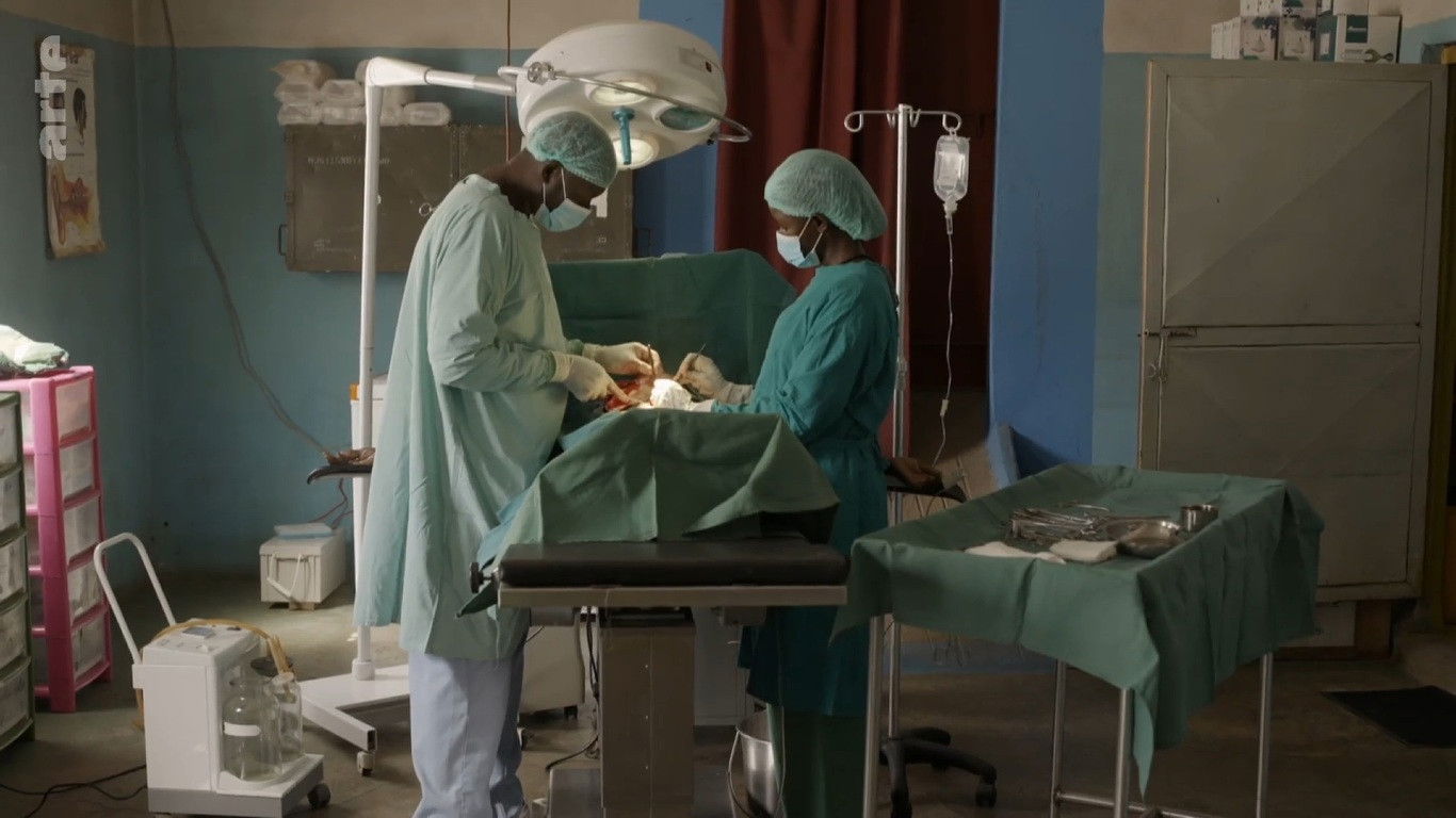 Backdrop for Sudan: Ein Krankenhaus im Schatten des Krieges