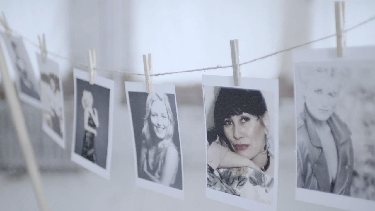 Backdrop for Face à soi