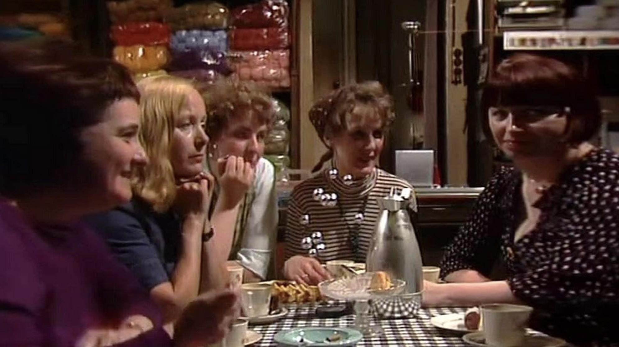 Backdrop for Thelma og Irene