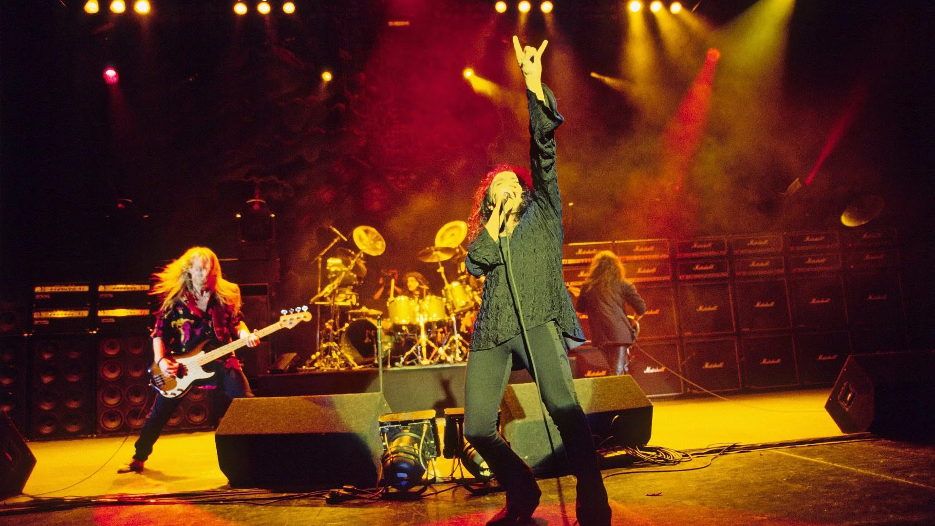 Backdrop for Dio: Live in London - Hammersmith Apollo 1993