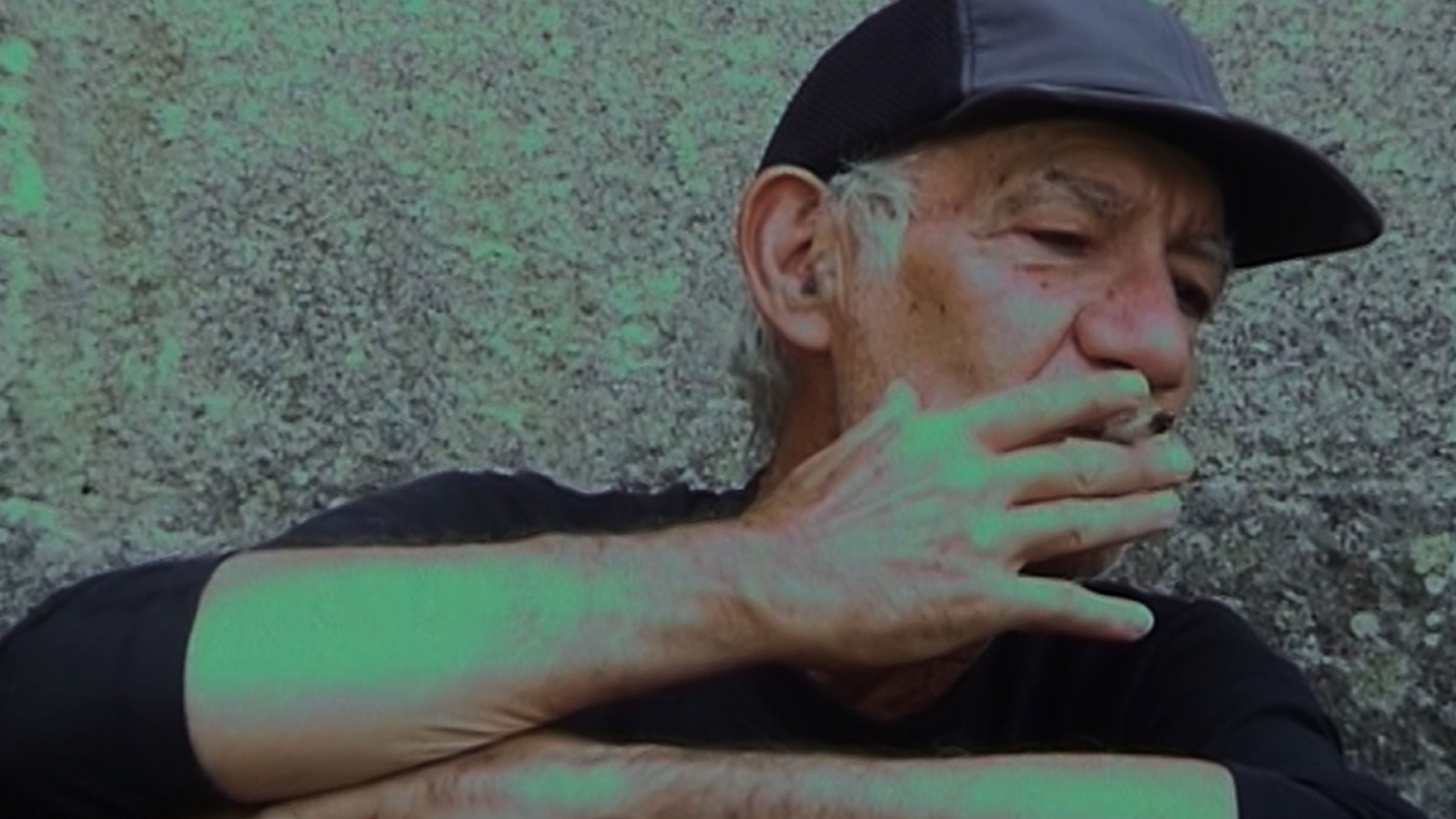 Backdrop for Por la gloria de sus padres