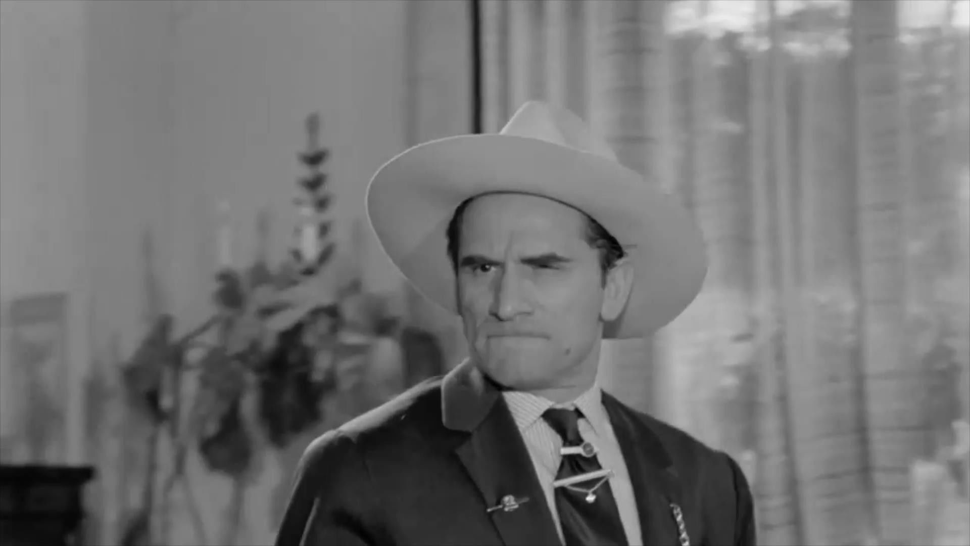 Backdrop for The Man Who Returned from the Plates