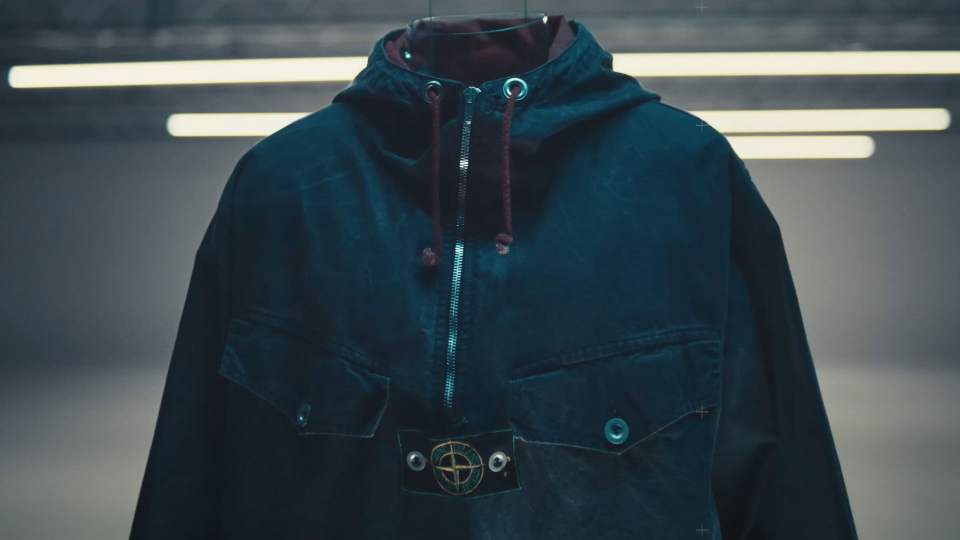 Backdrop for Infinite Colours