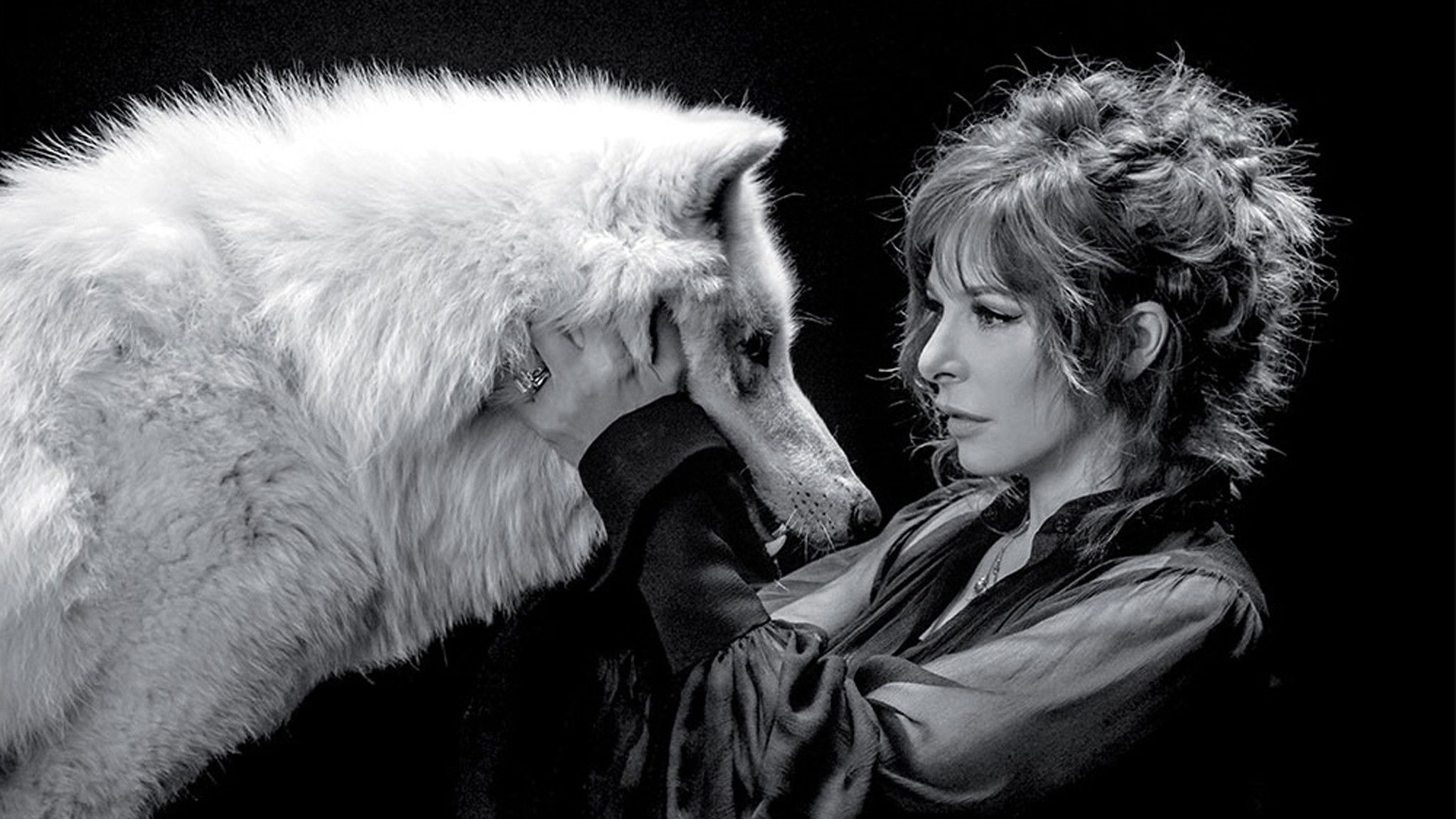 Backdrop for Mylène Farmer : Les Clips L'Intégrale (1999-2020)