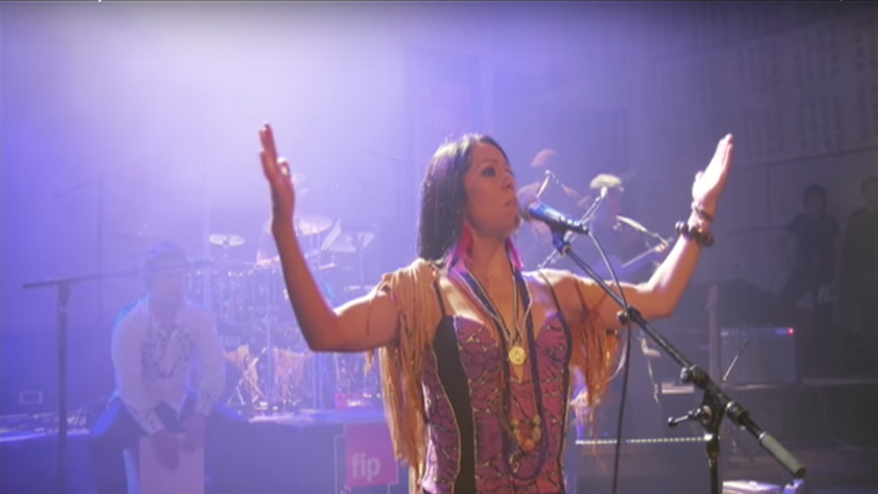 Backdrop for Lila Downs y La Misteriosa en París - Live à FIP