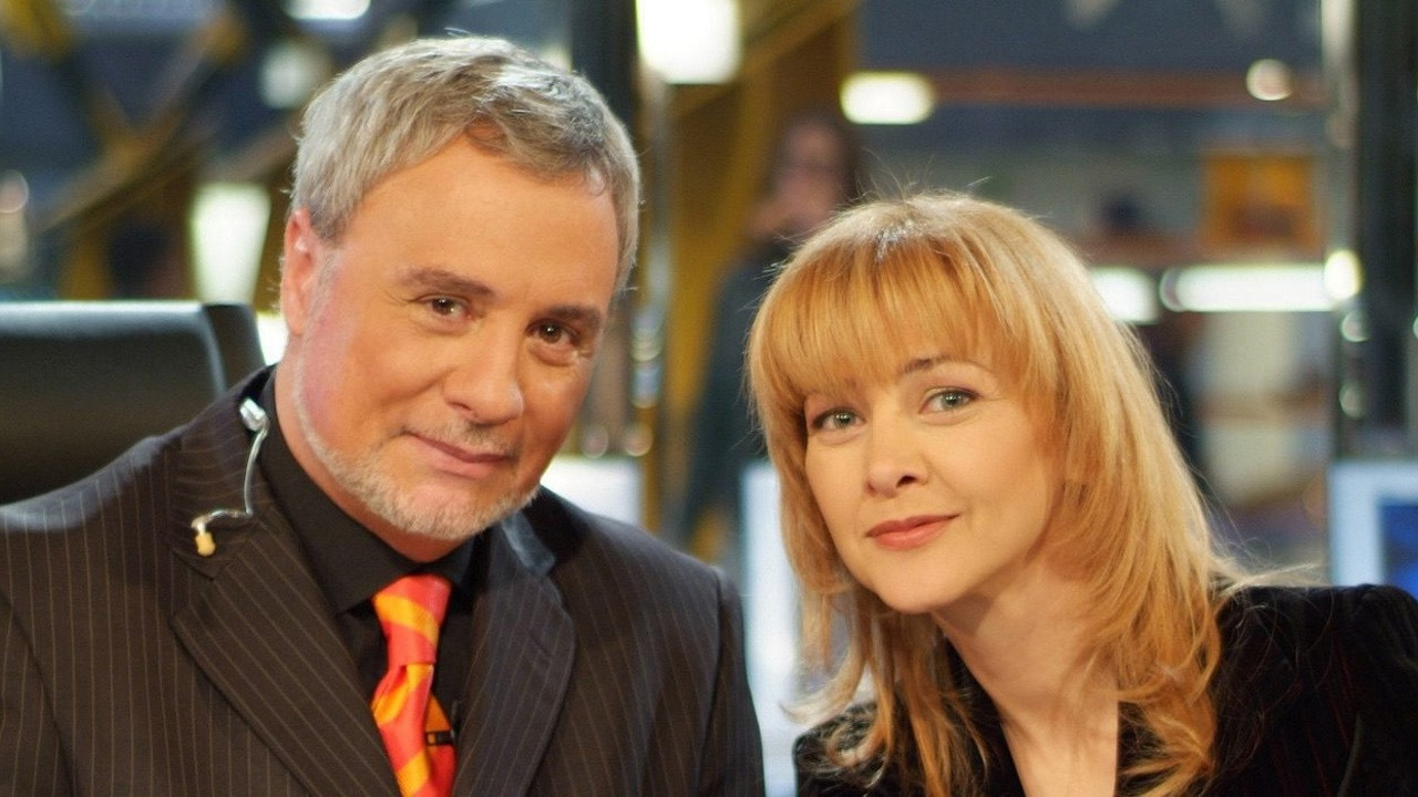 Backdrop for Fuera de control