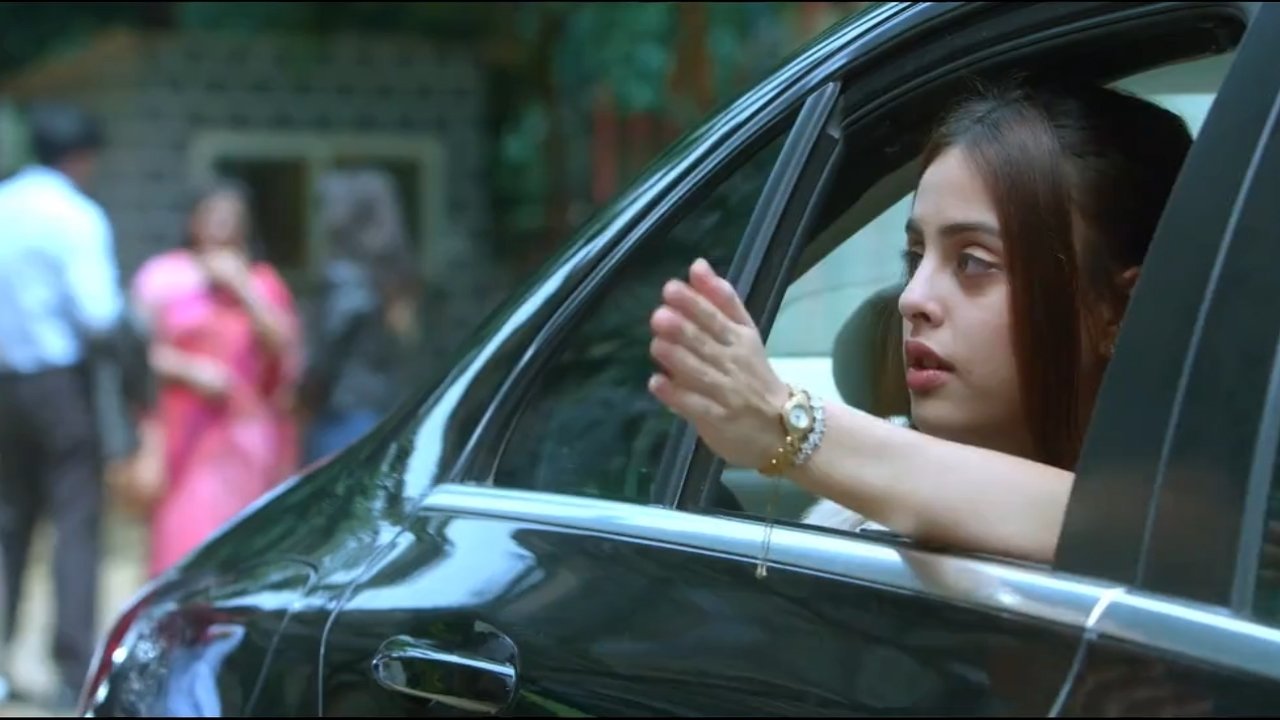 Backdrop for Fittrat