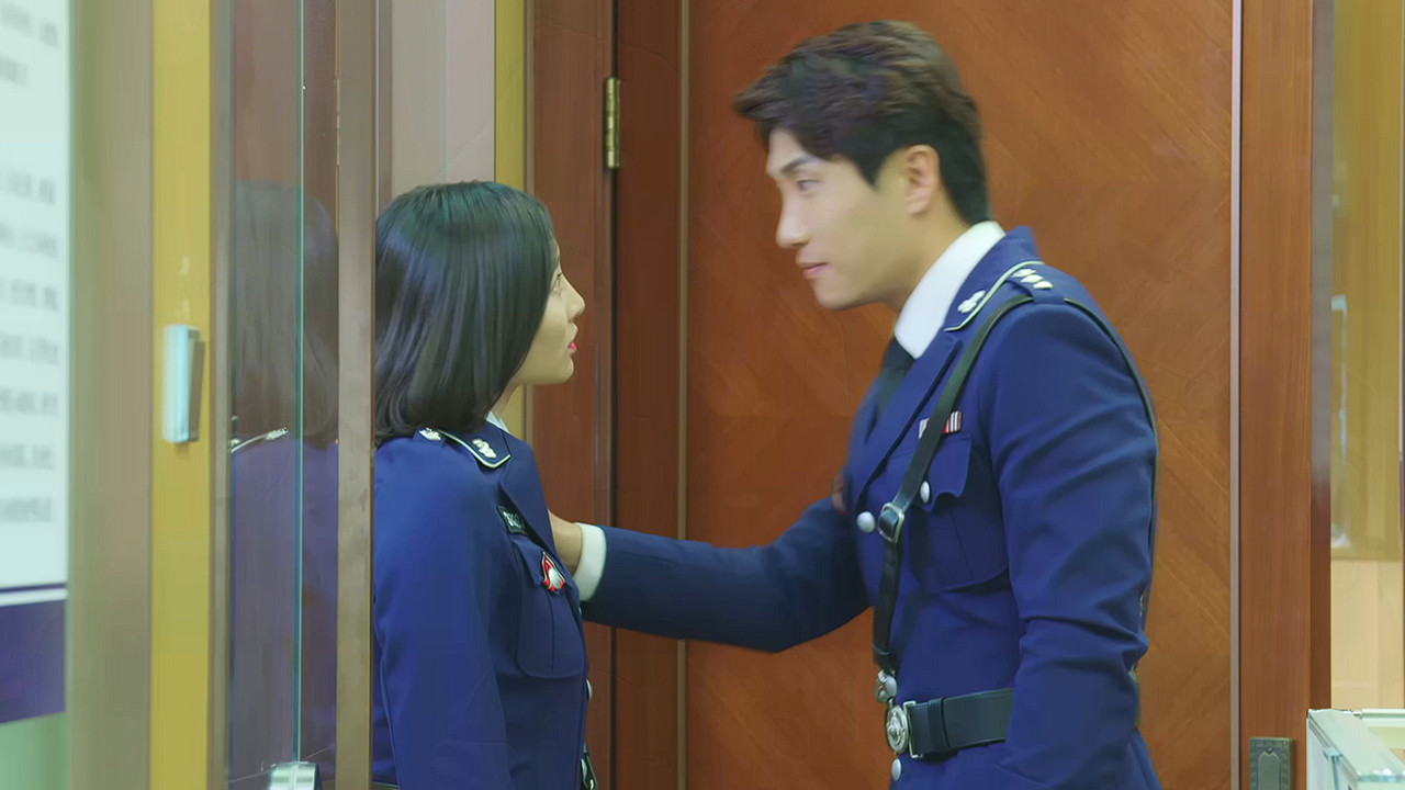 Backdrop for Hot Honey, Don't Try To Run