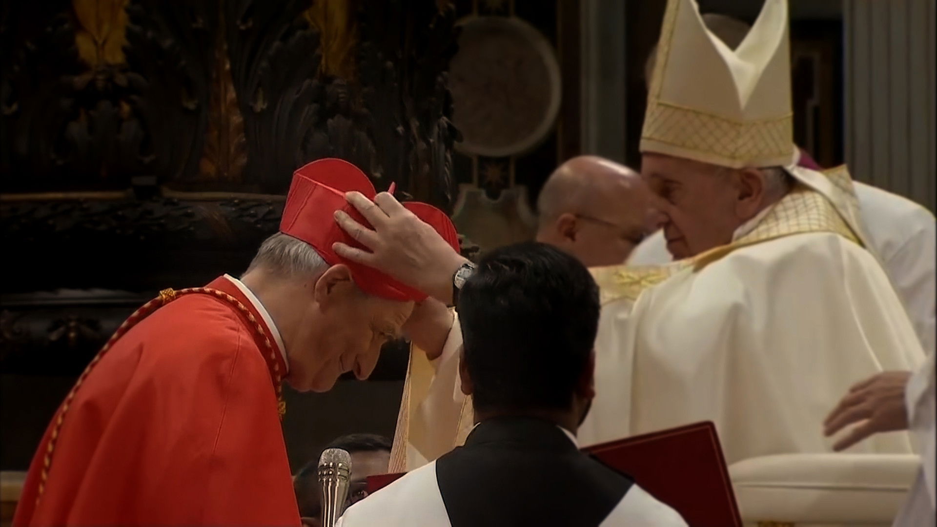 Backdrop for Il Vangelo secondo Matteo Z. Professione Vescovo