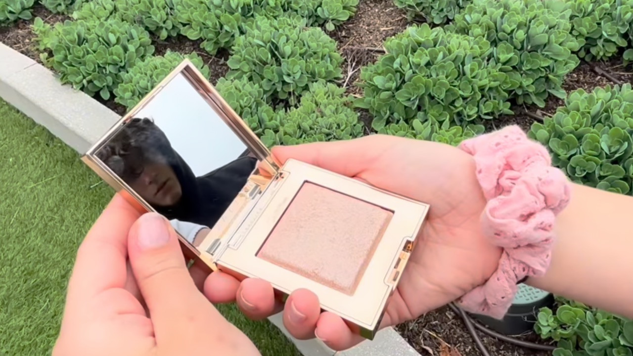 Backdrop for Followed