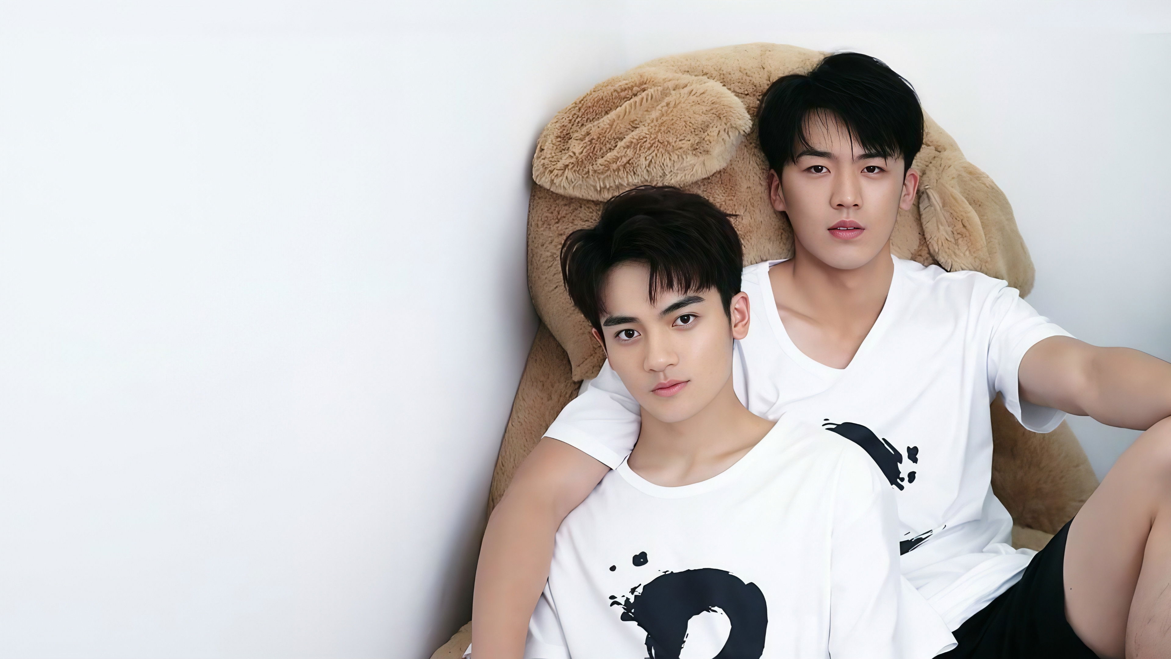 Backdrop for One in a Hundred