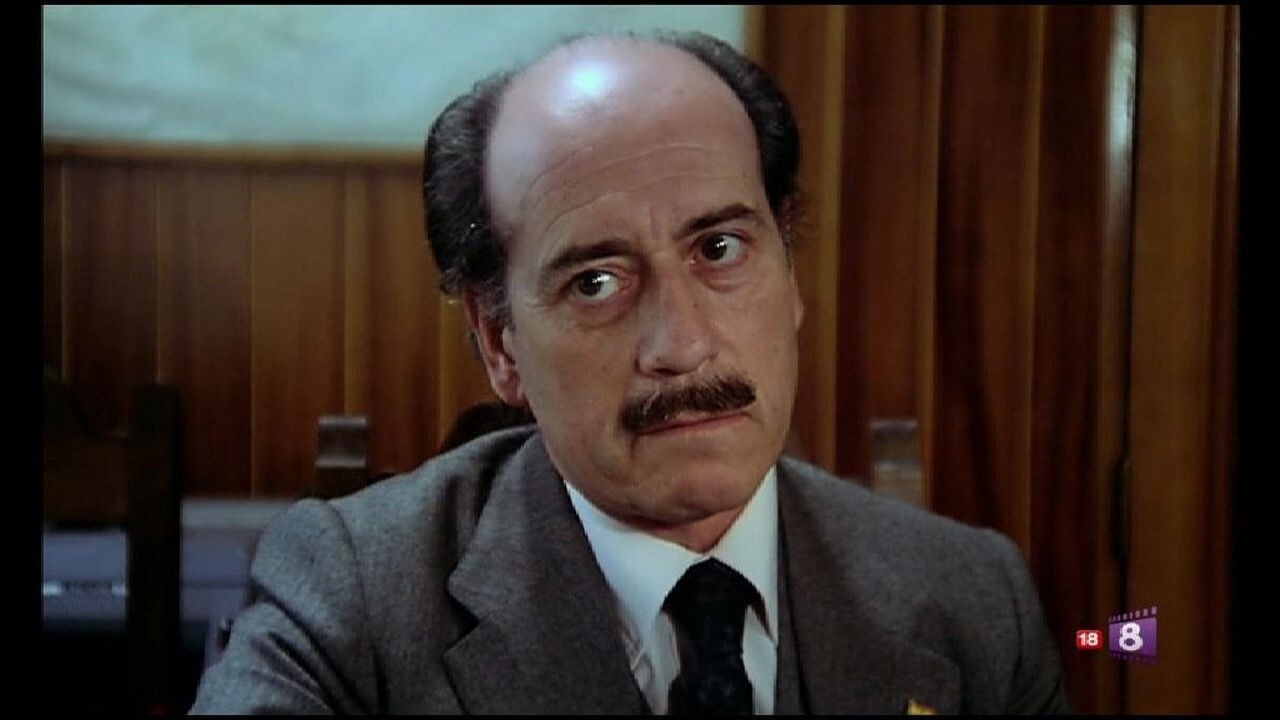 Backdrop for El fascista, la beata y su hija desvirgada