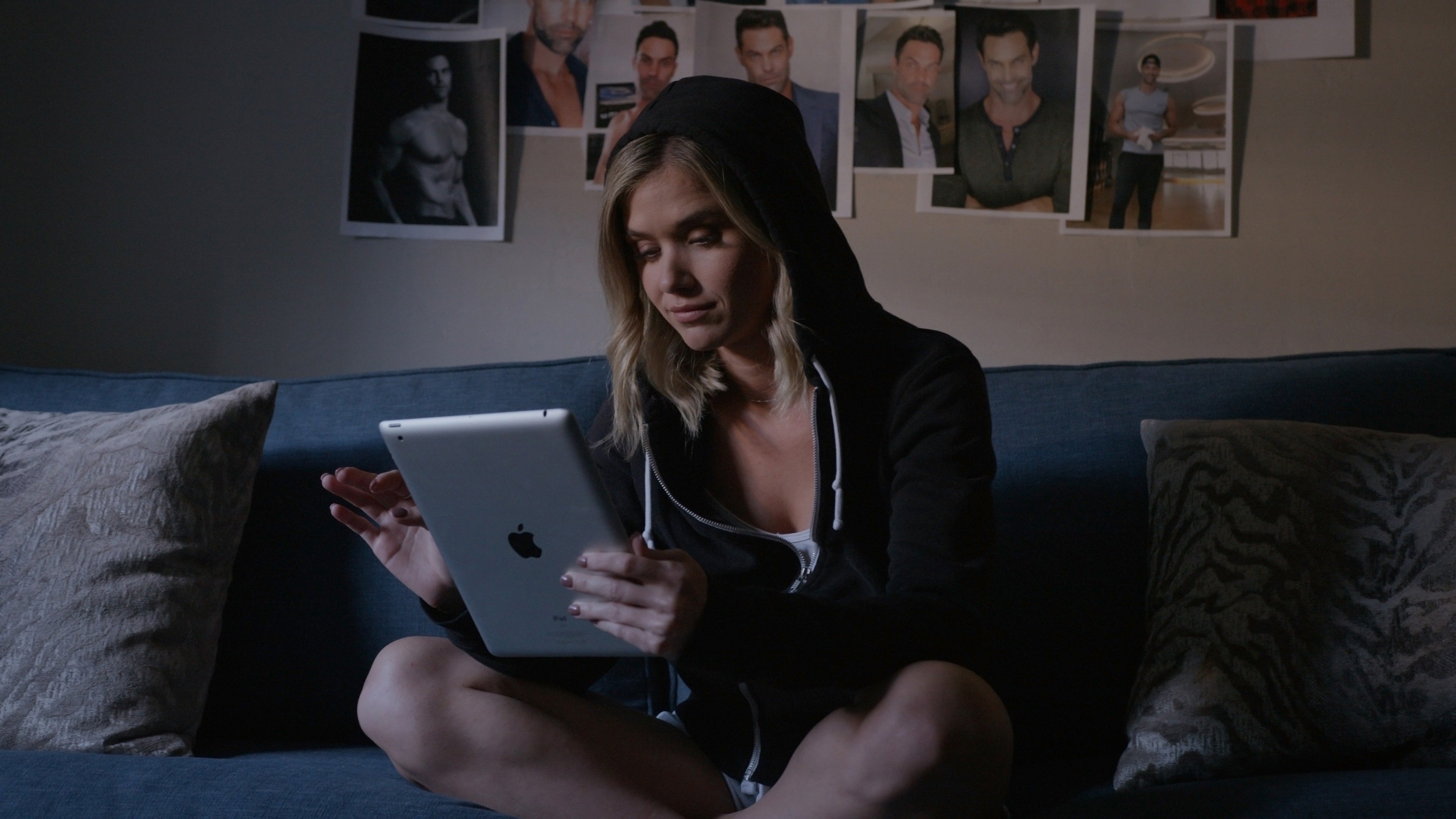 Backdrop for The Wrong House Sitter