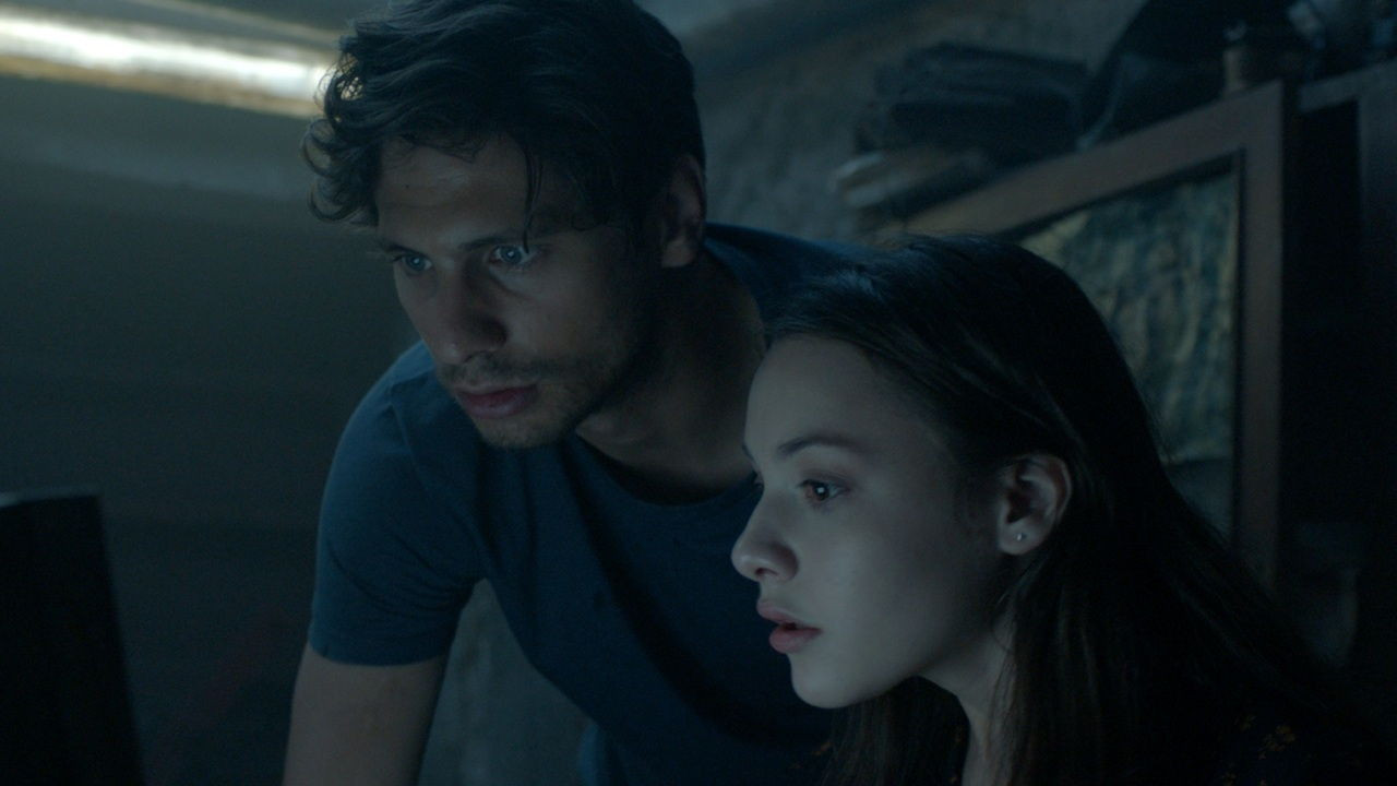 Backdrop for Quiet Comes the Dawn